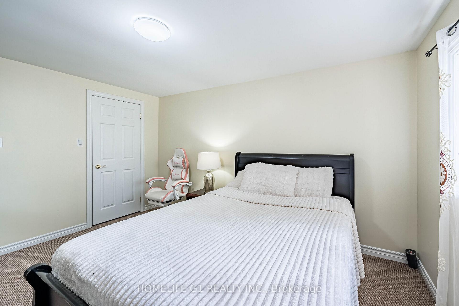 Photo 22 of 8 Holgate Court, Brampton, Heart Lake West — HOMEH