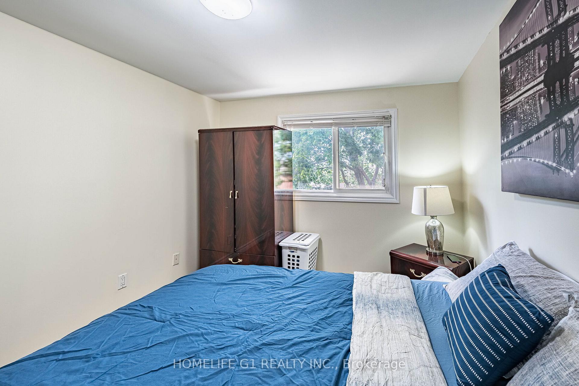 Photo 24 of 8 Holgate Court, Brampton, Heart Lake West — HOMEH