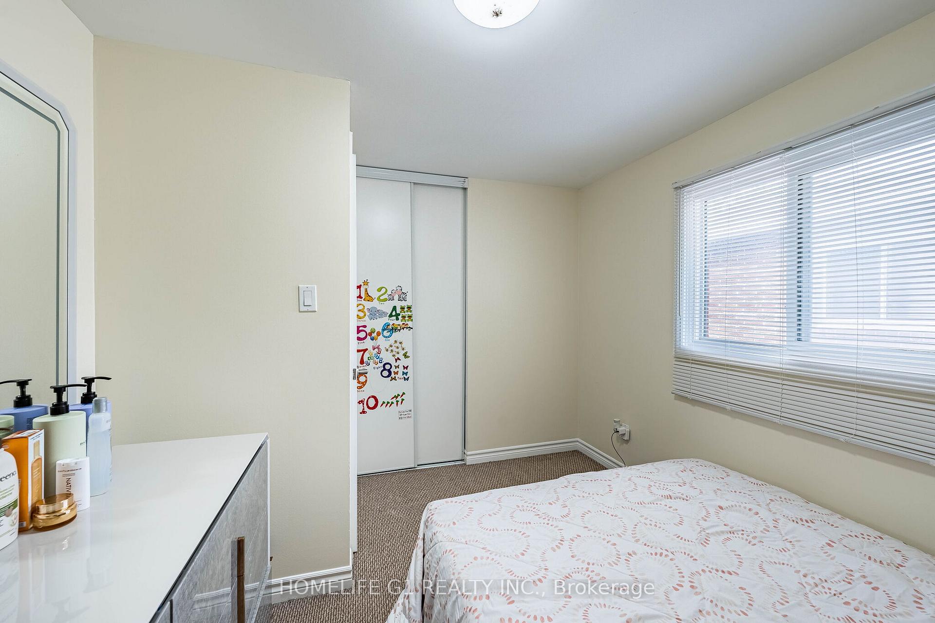 Photo 26 of 8 Holgate Court, Brampton, Heart Lake West — HOMEH