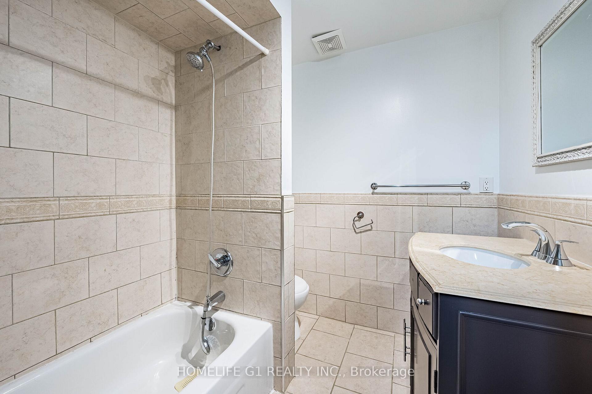 Photo 27 of 8 Holgate Court, Brampton, Heart Lake West — HOMEH
