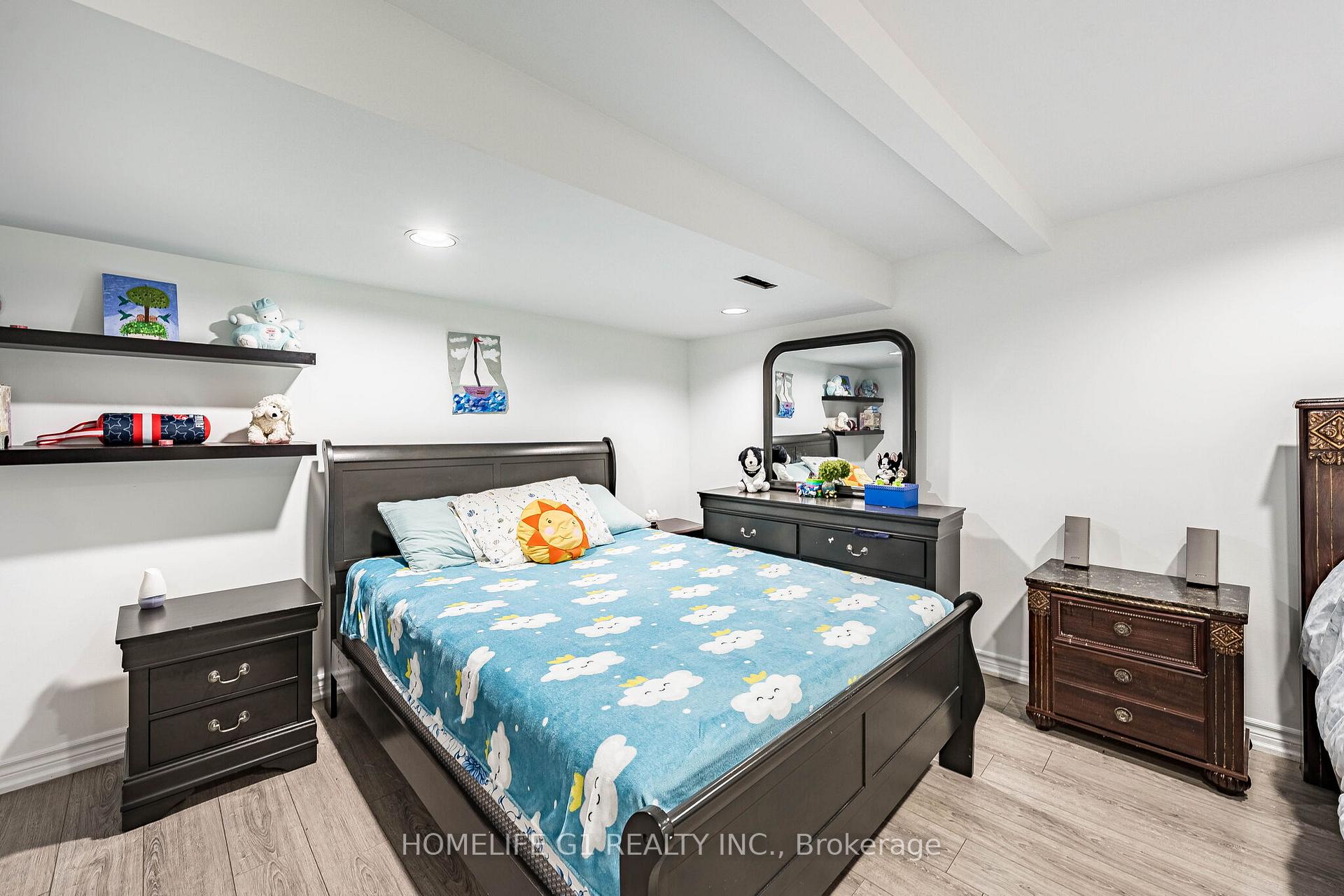 Photo 32 of 8 Holgate Court, Brampton, Heart Lake West — HOMEH