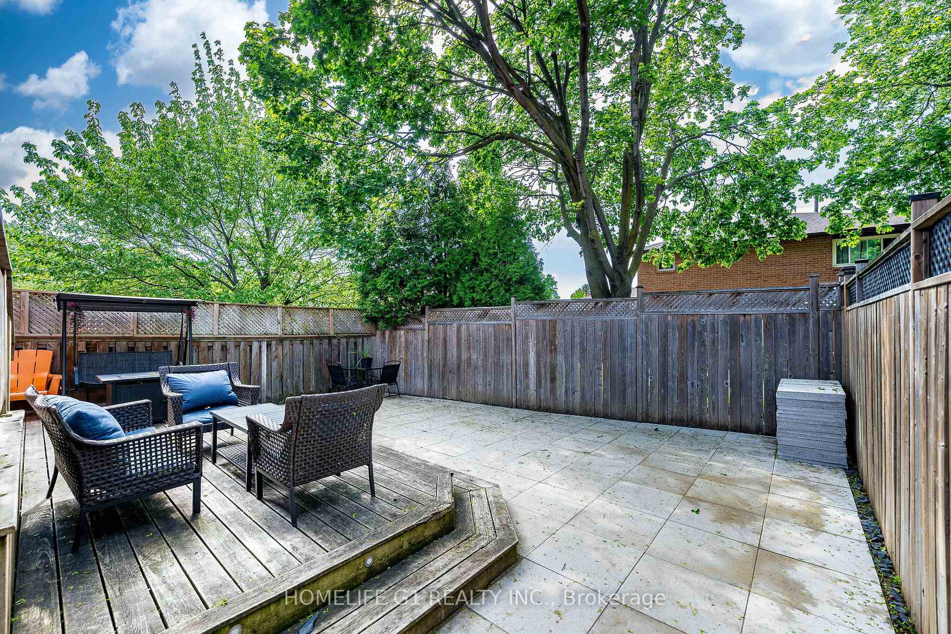 Photo 37 of 8 Holgate Court, Brampton, Heart Lake West — HOMEH