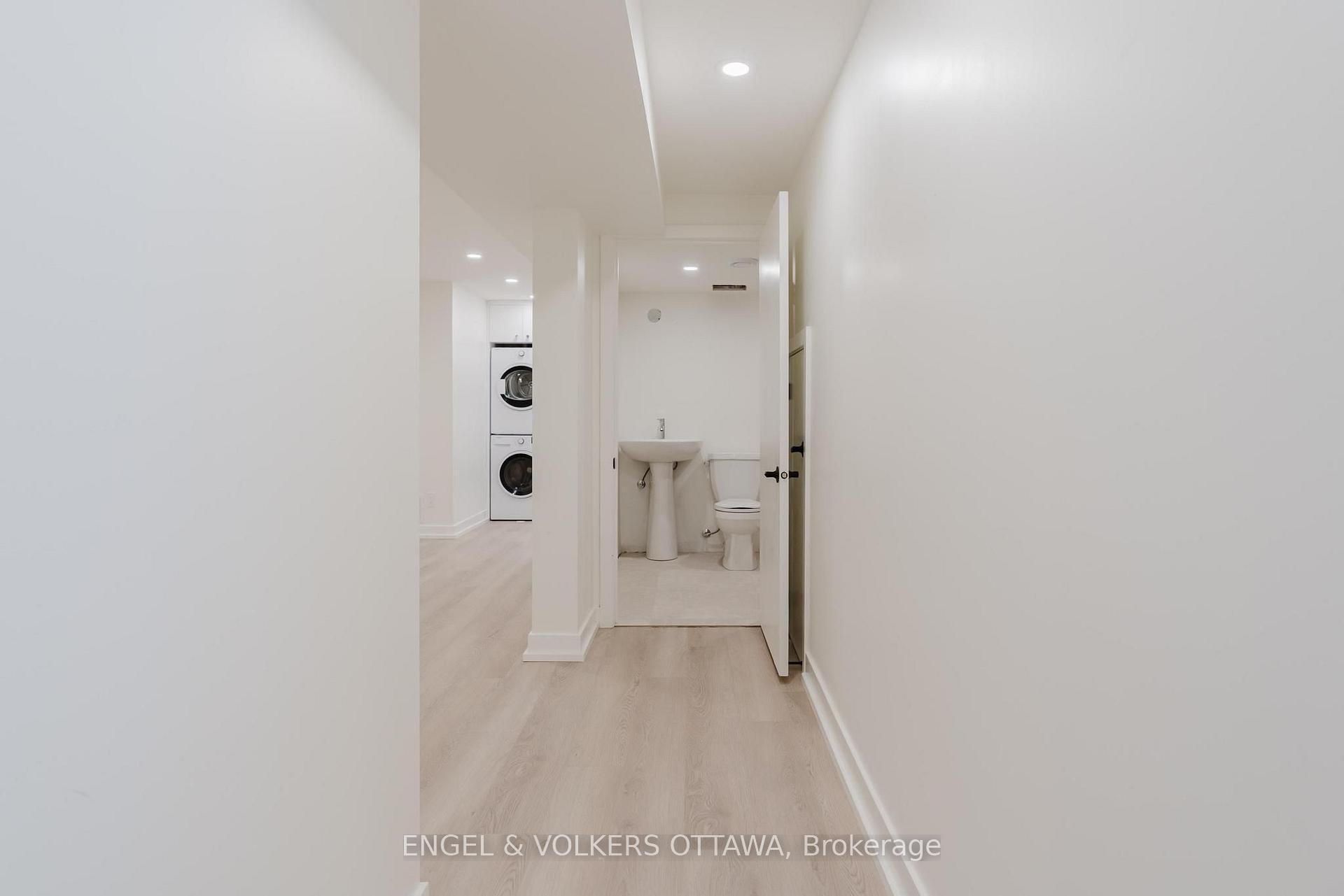 Photo 8 of Unit B, 1040 Maitland Avenue, Ottawa, Braemar Park — HOMEH