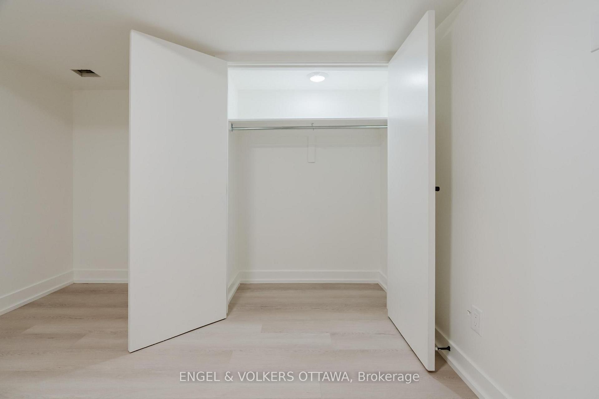Photo 11 of Unit B, 1040 Maitland Avenue, Ottawa, Braemar Park — HOMEH