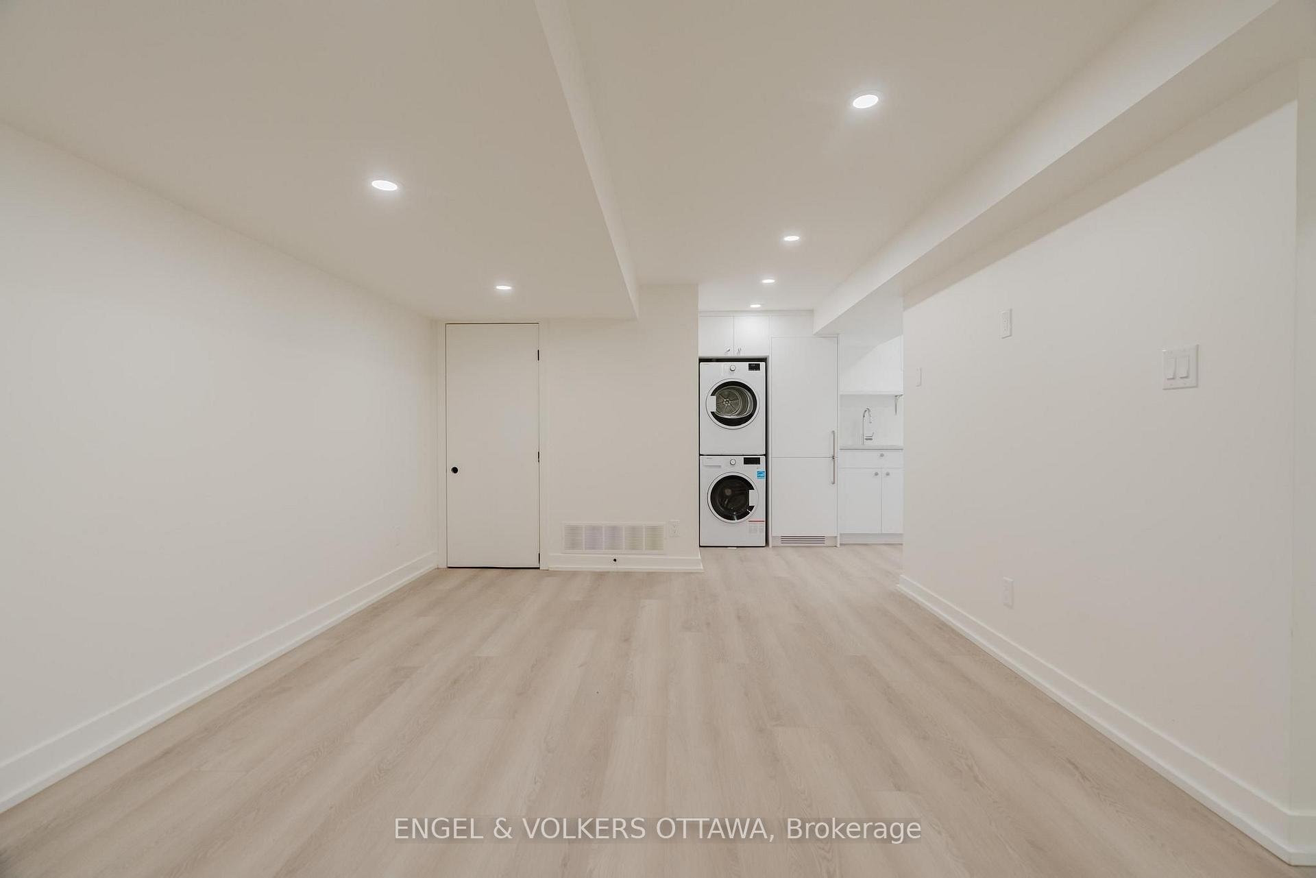 Photo 16 of Unit B, 1040 Maitland Avenue, Ottawa, Braemar Park — HOMEH