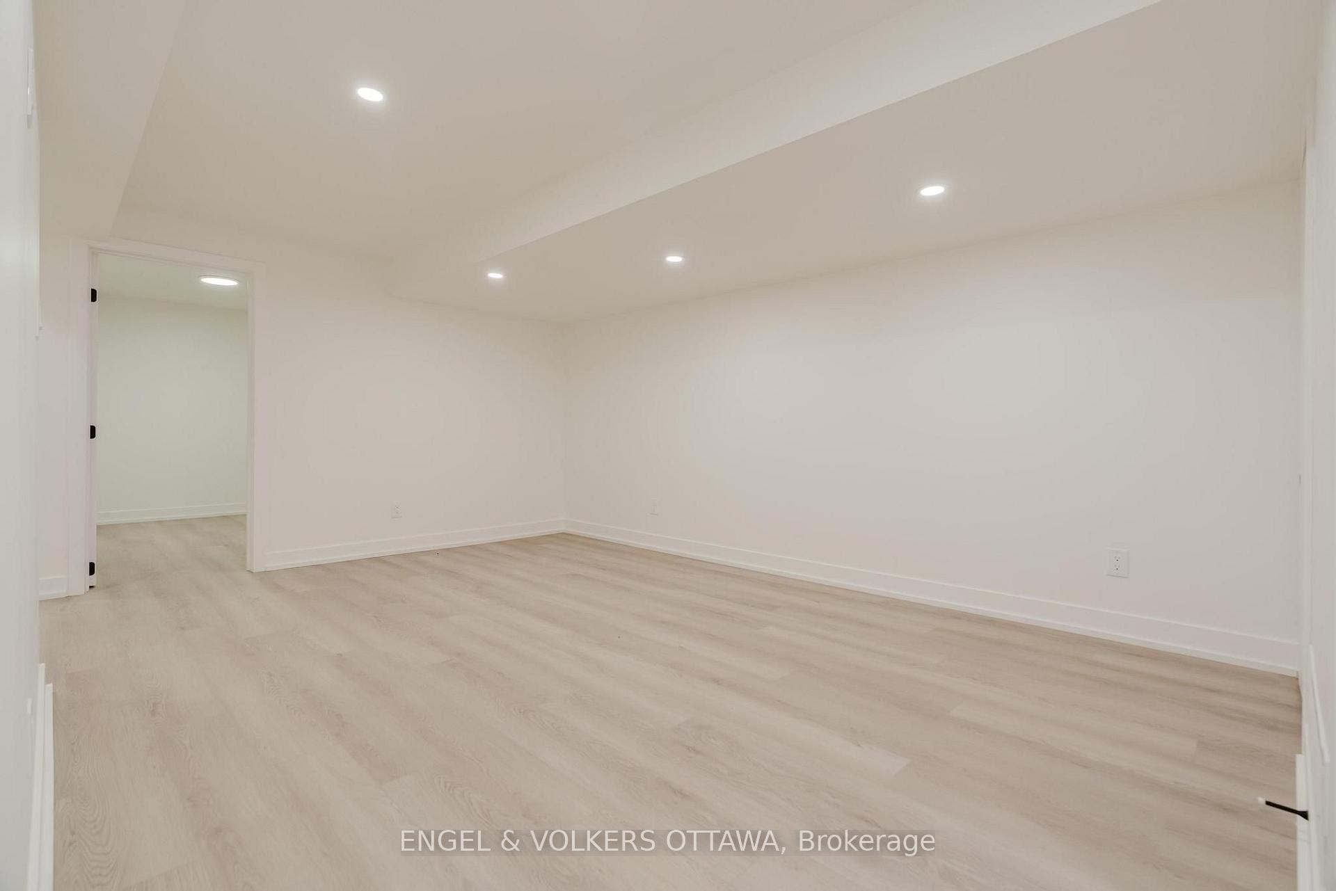 Photo 18 of Unit B, 1040 Maitland Avenue, Ottawa, Braemar Park — HOMEH