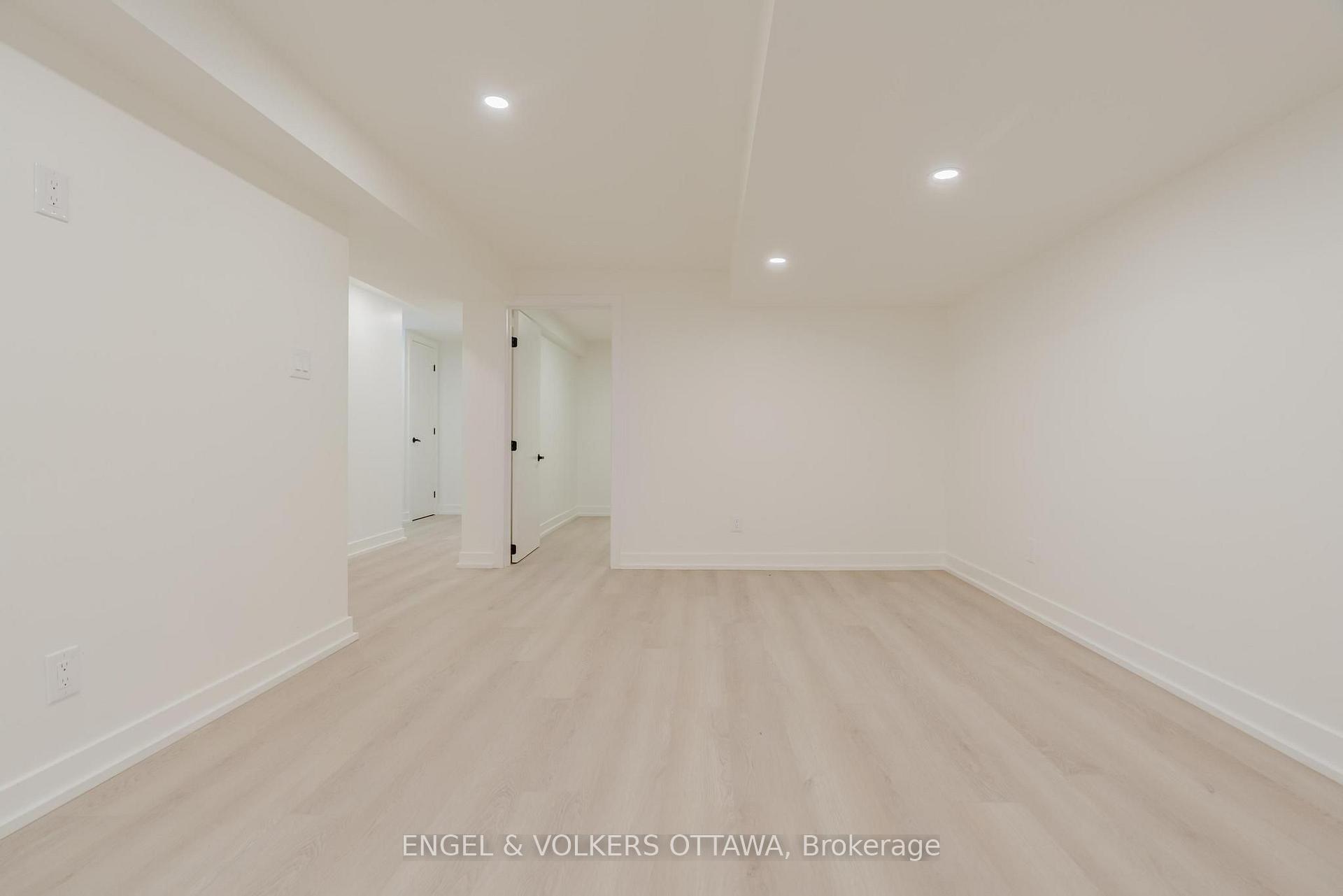 Photo 19 of Unit B, 1040 Maitland Avenue, Ottawa, Braemar Park — HOMEH