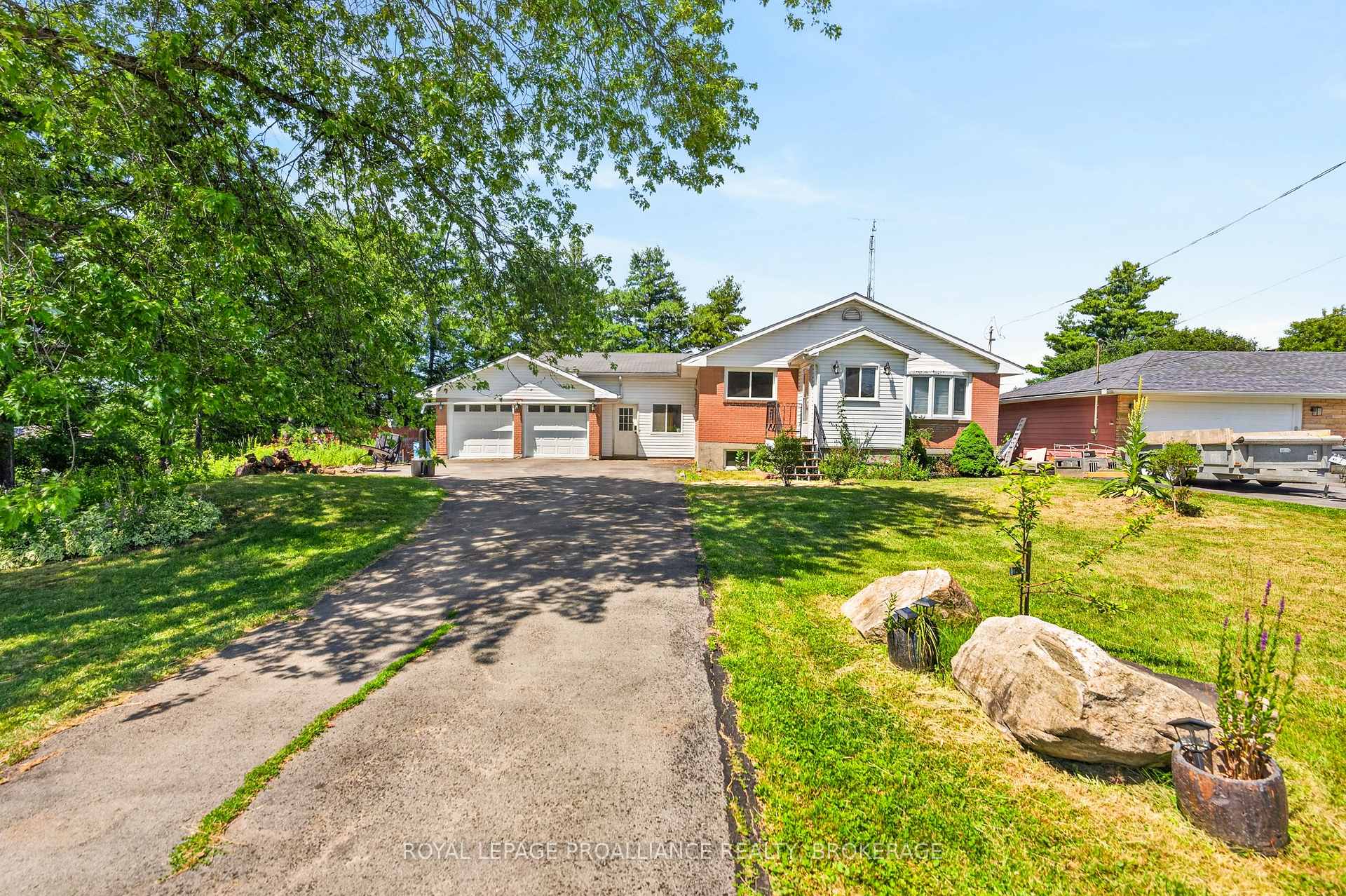 Photo 1 of 2219 Mckendry Road, Kingston, City North of 401 — HOMEH