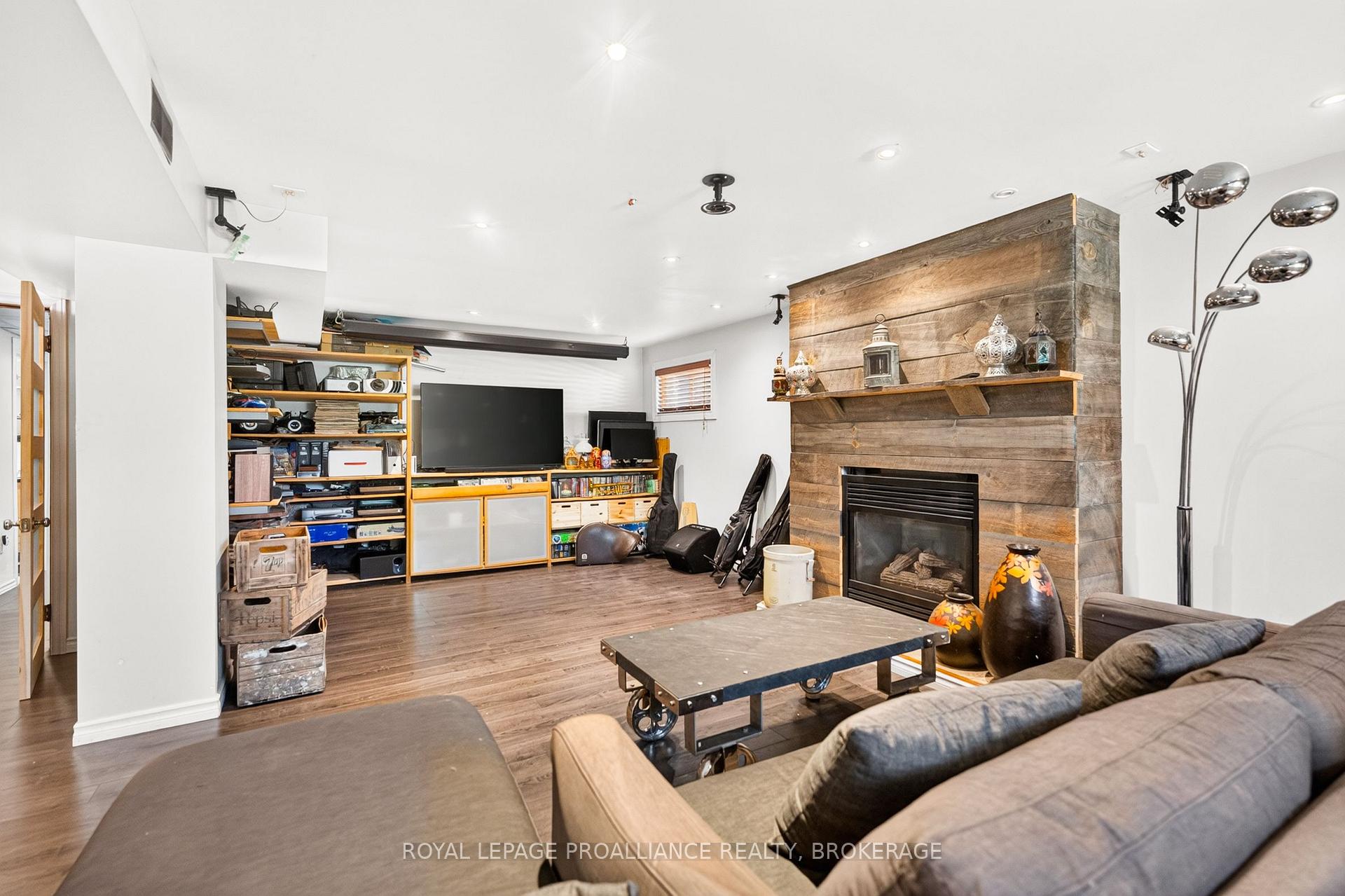 Photo 19 of 2219 Mckendry Road, Kingston, City North of 401 — HOMEH