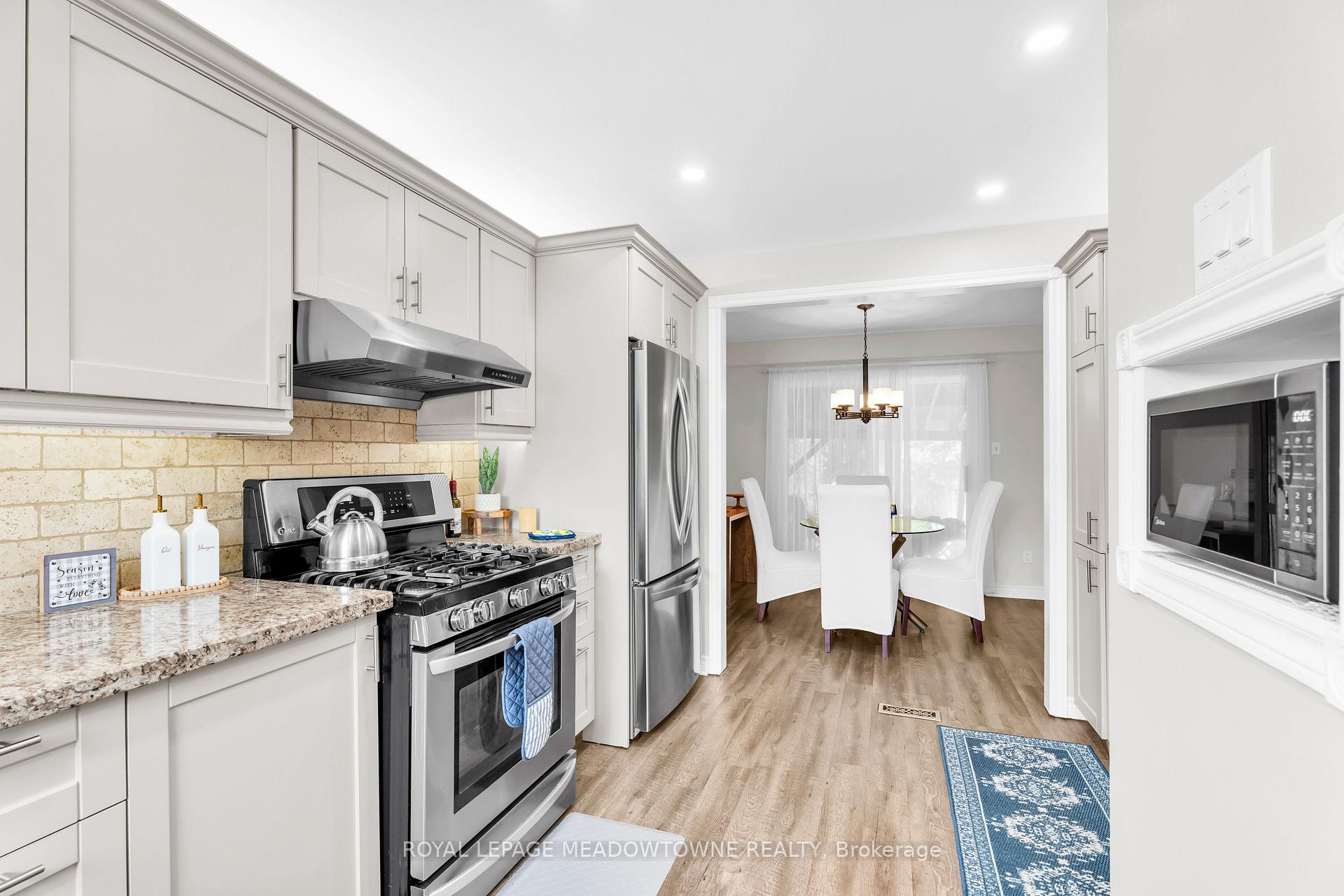 Photo 6 of 3 Northgate Boulevard, Brampton, Westgate — HOMEH