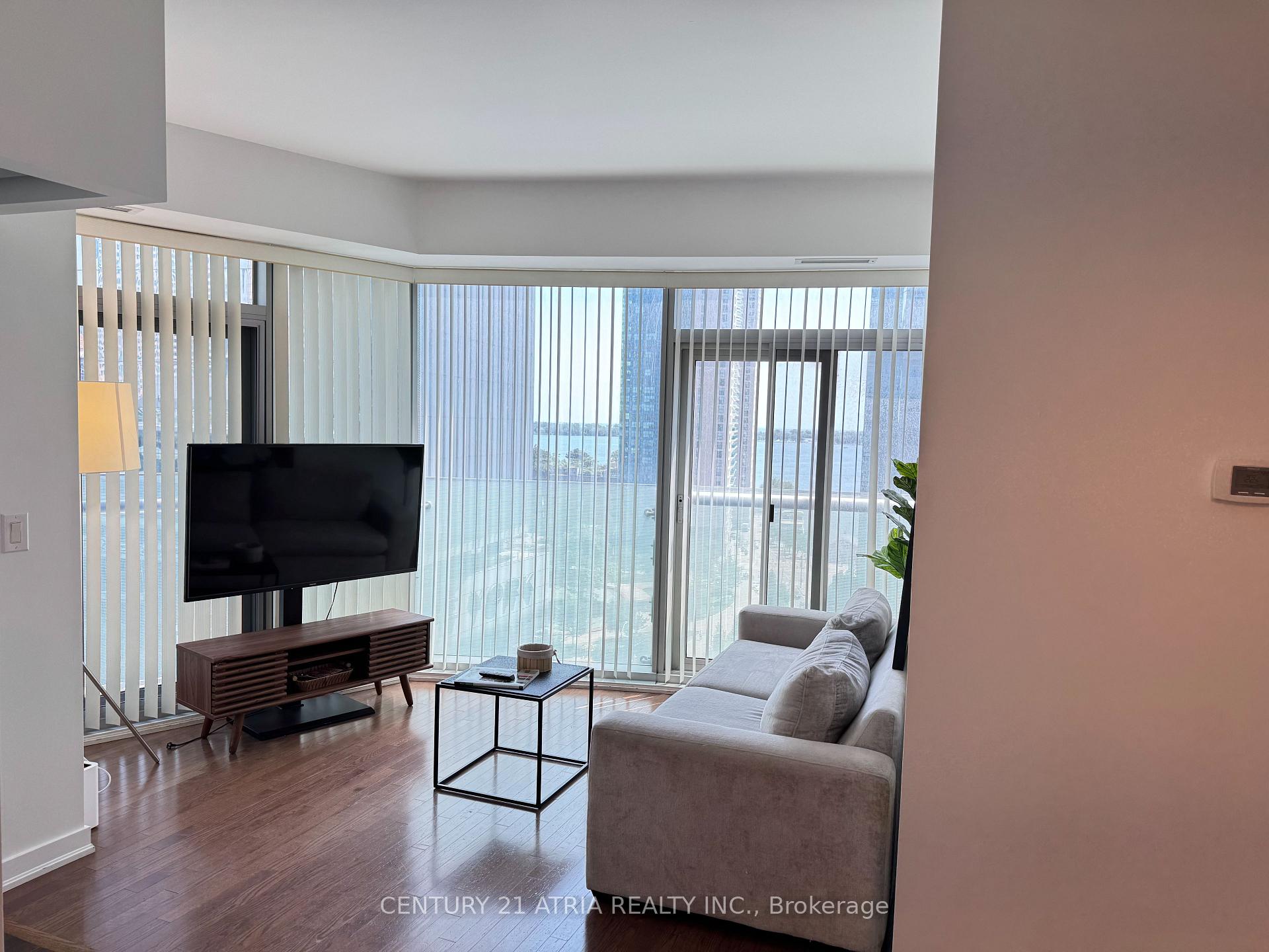 Photo 6 of Unit 1002, 14 York Street, Toronto, Waterfront Communities — HOMEH