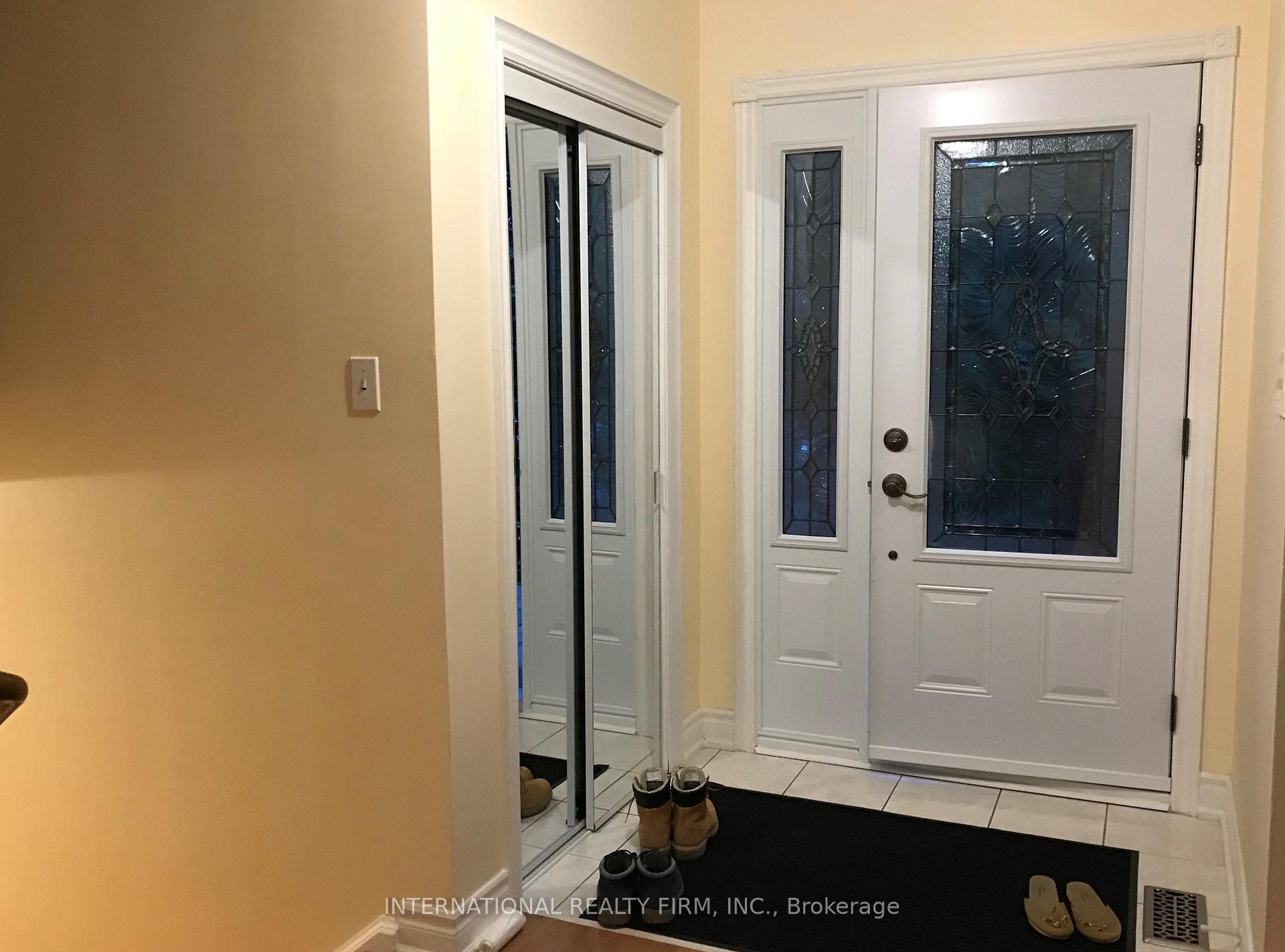 Photo 2 of Unit Upper Unit, 11 Misthollow Square, Scarborough, Morningside — HOMEH