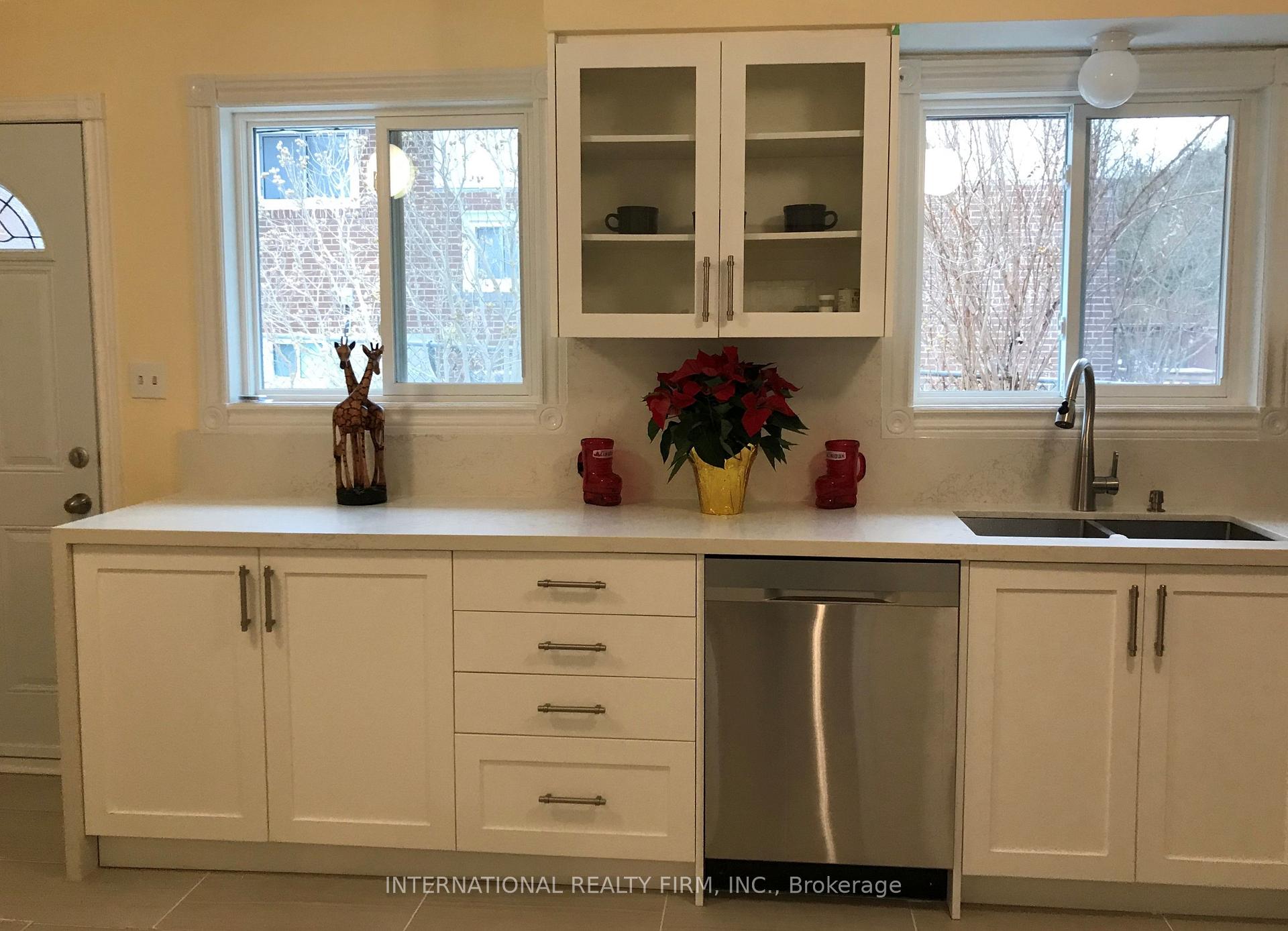 Photo 3 of Unit Upper Unit, 11 Misthollow Square, Scarborough, Morningside — HOMEH