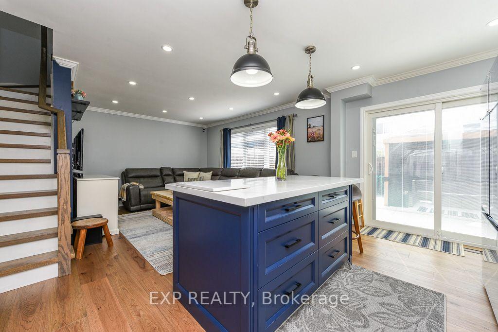 Photo 7 of 65 Jessop Drive, Brampton, Fletcher's Meadow — HOMEH