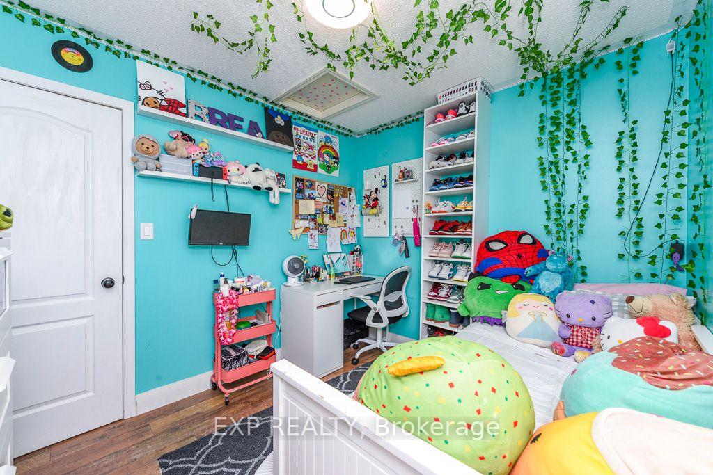 Photo 33 of 65 Jessop Drive, Brampton, Fletcher's Meadow — HOMEH