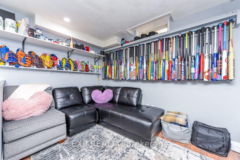 Photo 44 of 65 Jessop Drive, Brampton, Fletcher's Meadow — HOMEH