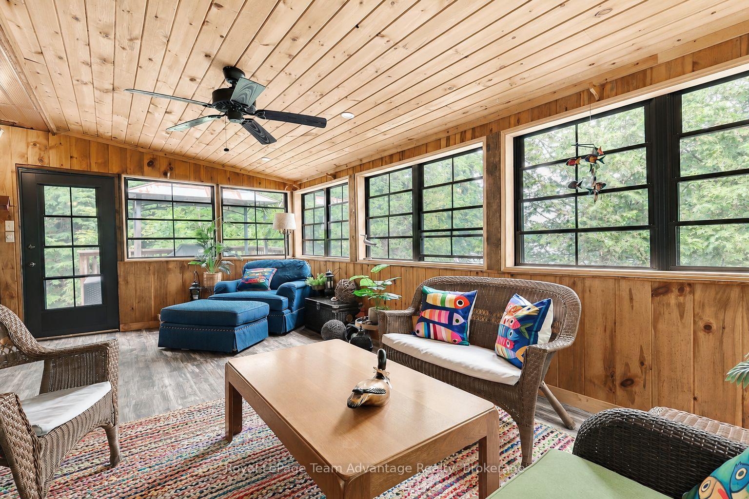 Photo 12 of 30 Bartlett Drive, Seguin — HOMEH