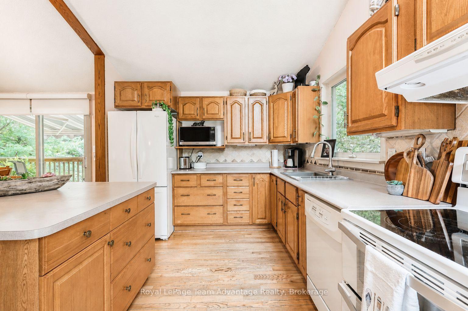 Photo 17 of 30 Bartlett Drive, Seguin — HOMEH