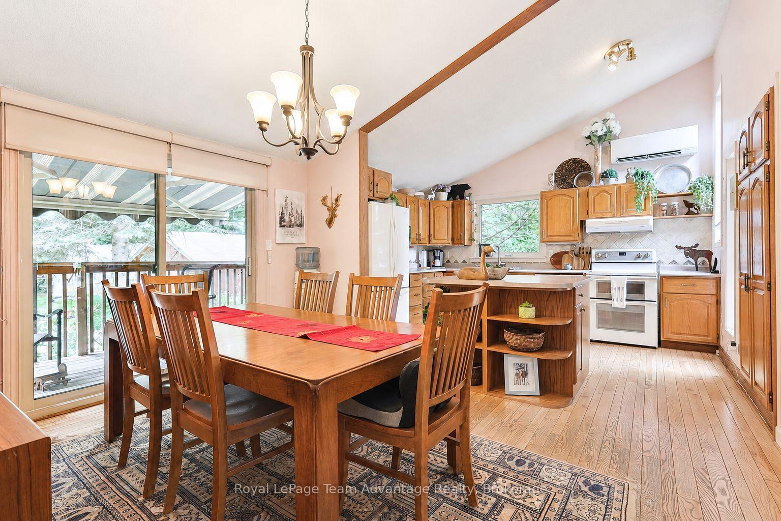 Photo 18 of 30 Bartlett Drive, Seguin — HOMEH