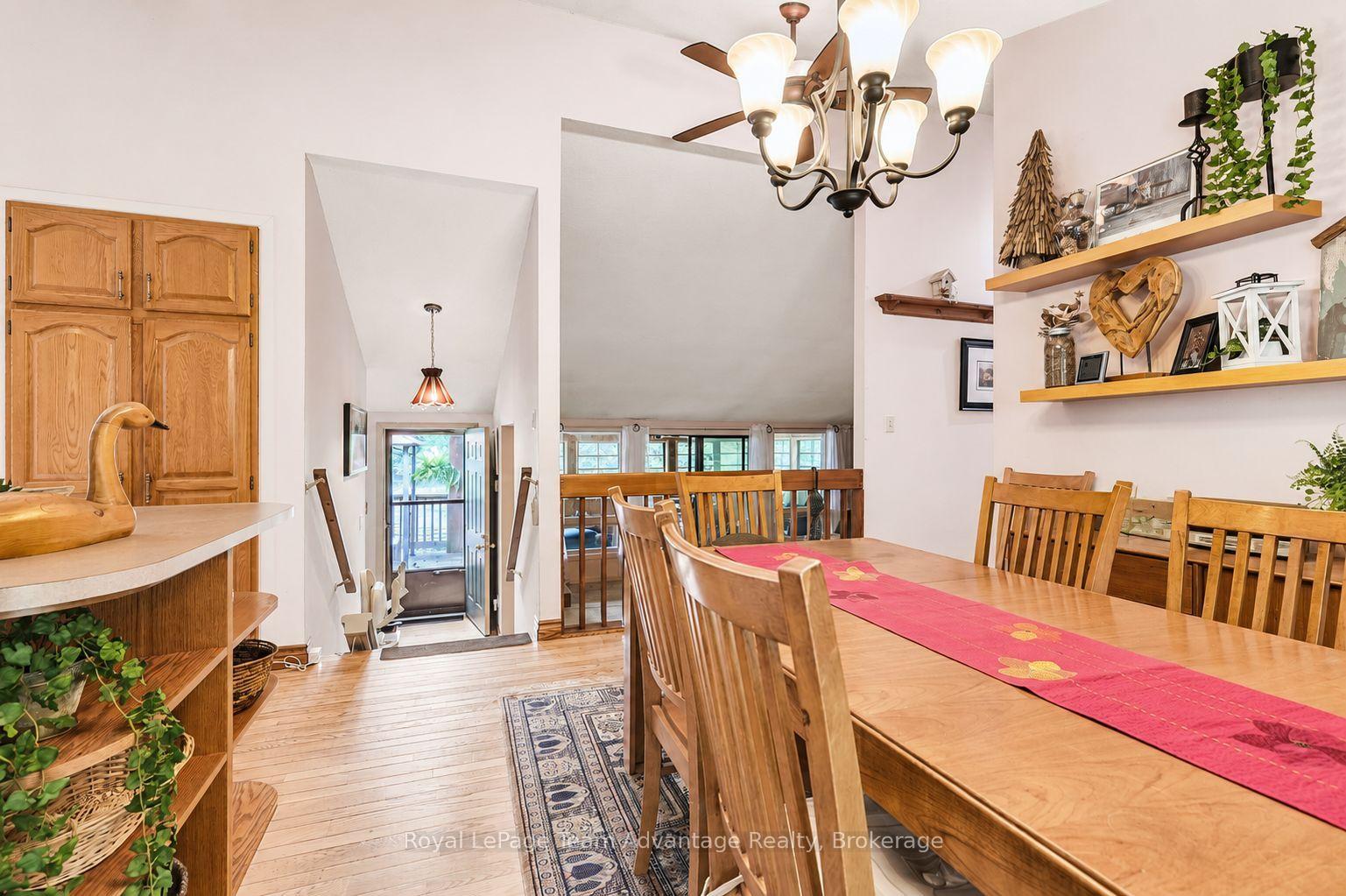 Photo 19 of 30 Bartlett Drive, Seguin — HOMEH
