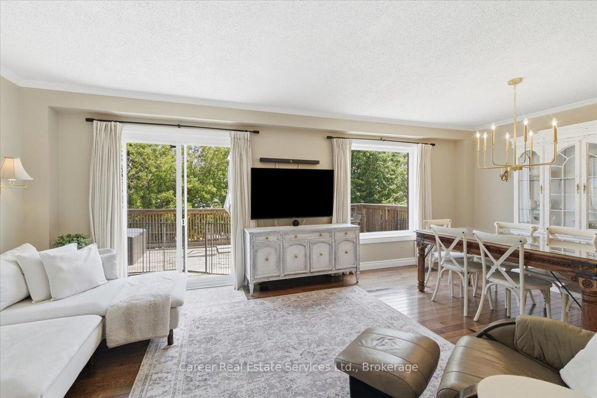 Photo 11 of 17 Rickaby Street, Clarington, Bowmanville — HOMEH