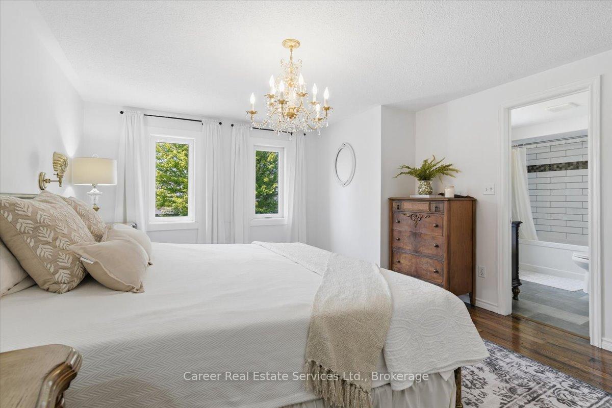 Photo 15 of 17 Rickaby Street, Clarington, Bowmanville — HOMEH