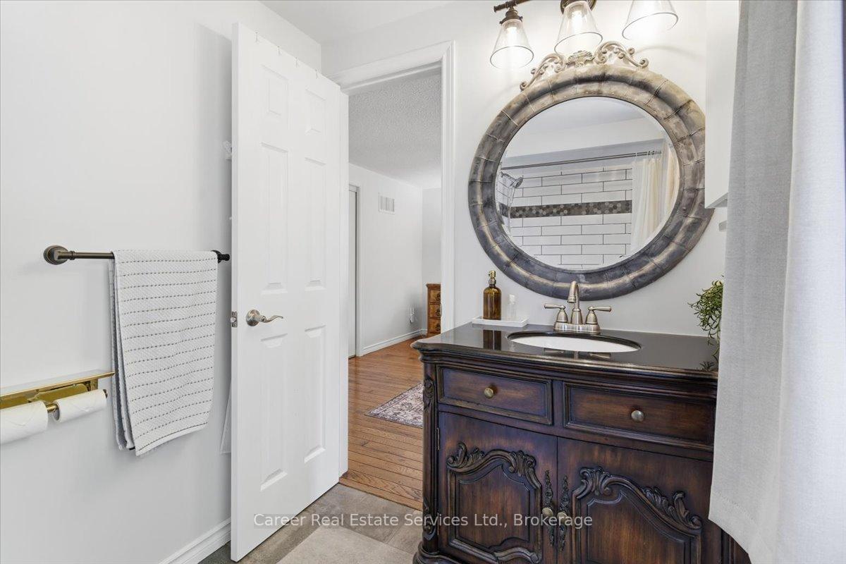 Photo 17 of 17 Rickaby Street, Clarington, Bowmanville — HOMEH
