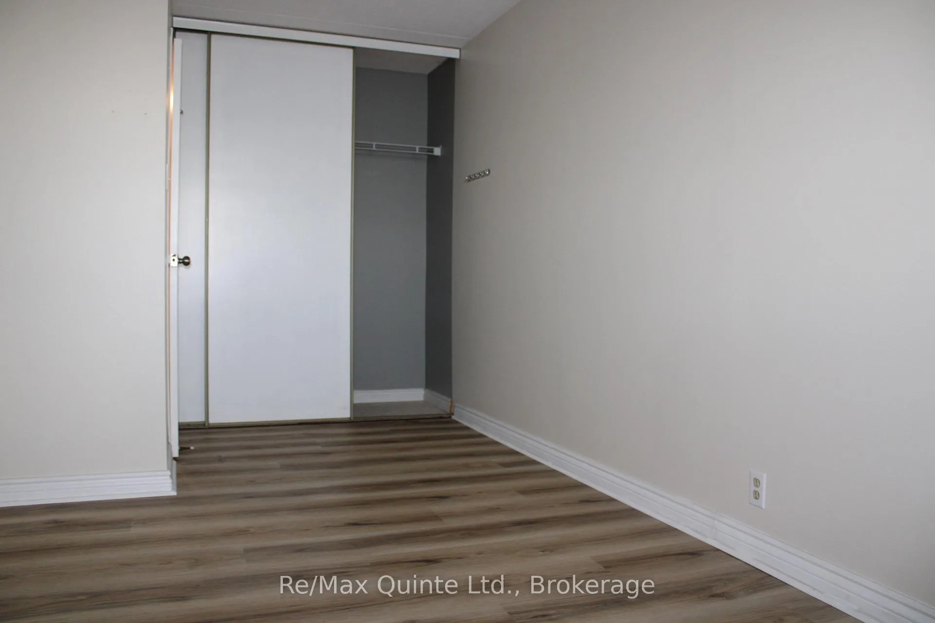 Photo 9 of Unit 404, 610 William Street S, Gananoque, Gananoque — HOMEH
