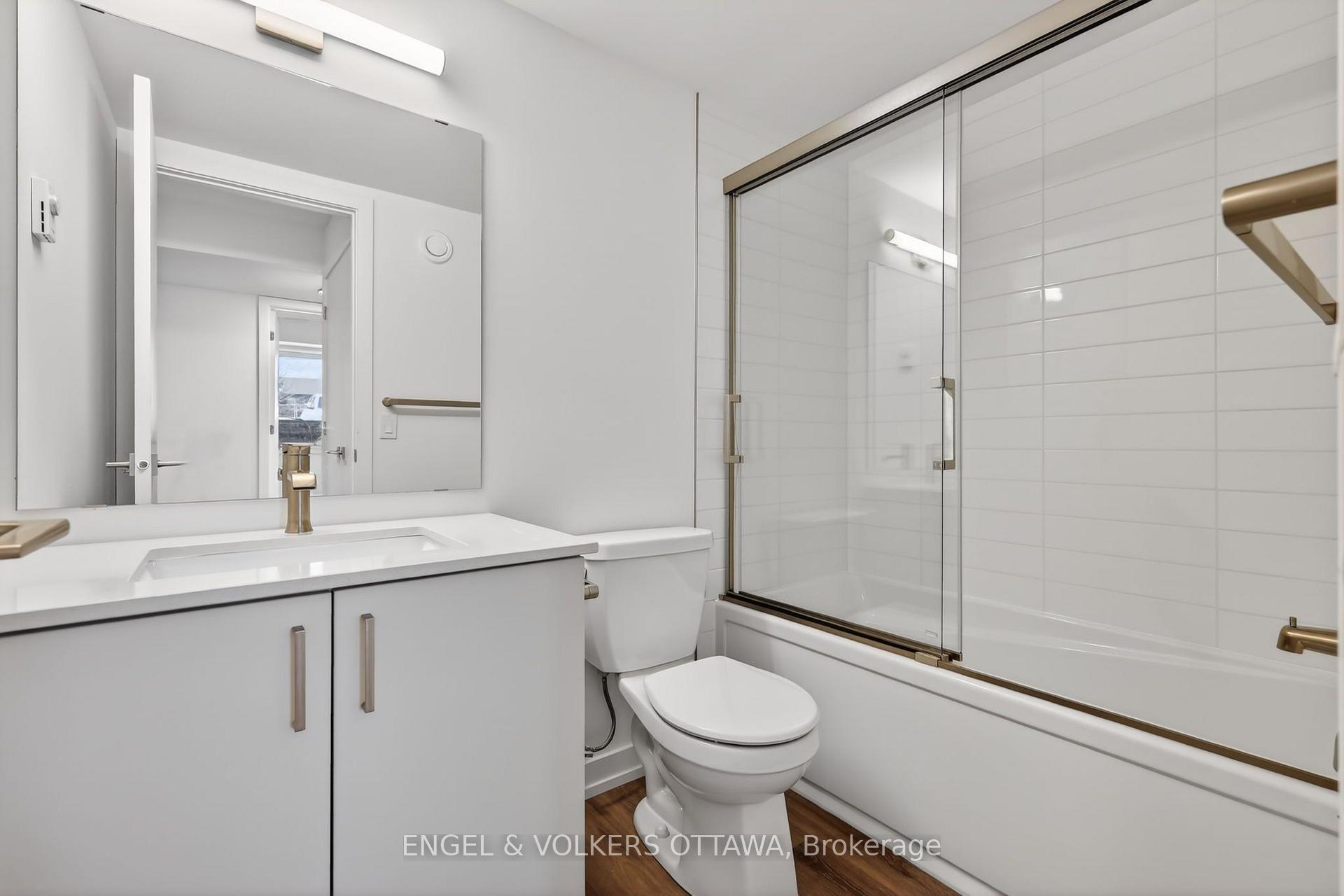 Photo 24 of 124 Stardust Private, Ottawa, Leitrim — HOMEH