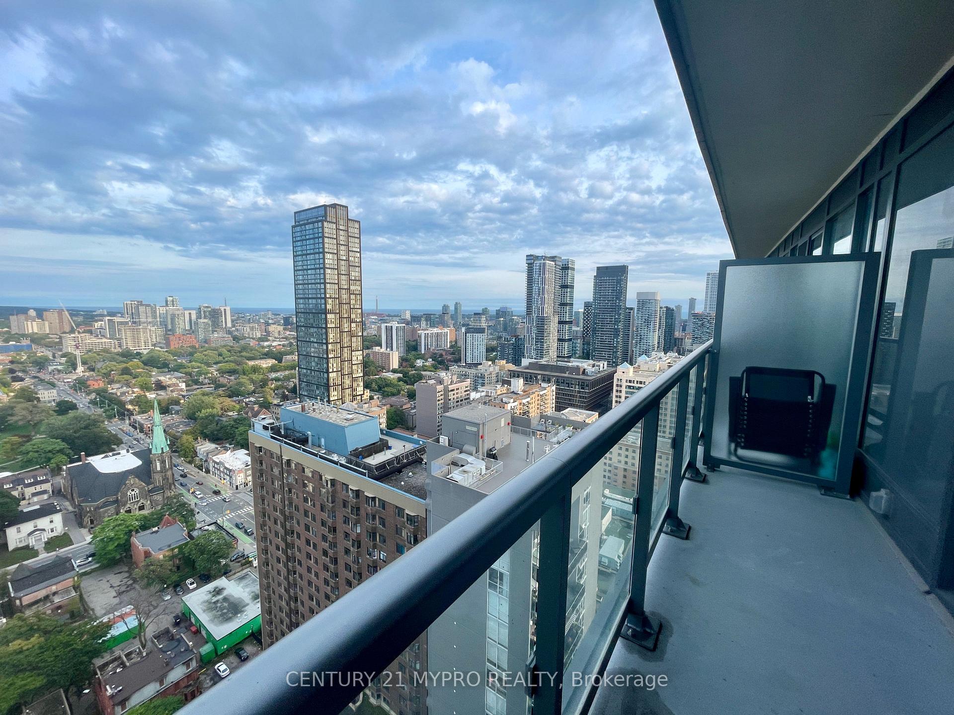 Photo 10 of Unit 2906, 89 Mcgill Street, Toronto, Church-Yonge Corridor — HOMEH