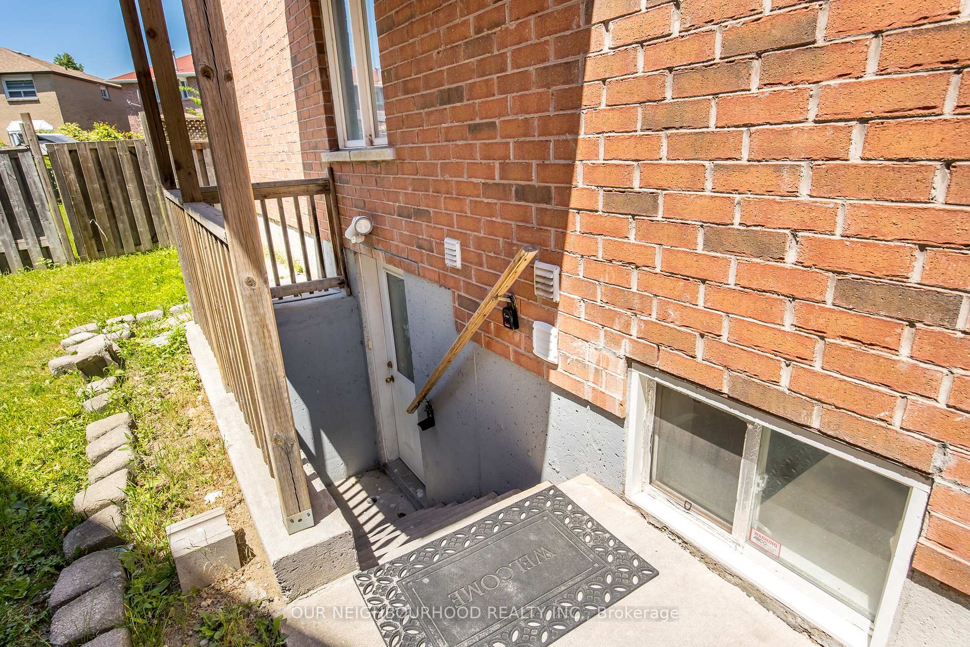 Photo 2 of Unit Bsmt-St, 14 Tarsus Crescent, Scarborough, Highland Creek — HOMEH