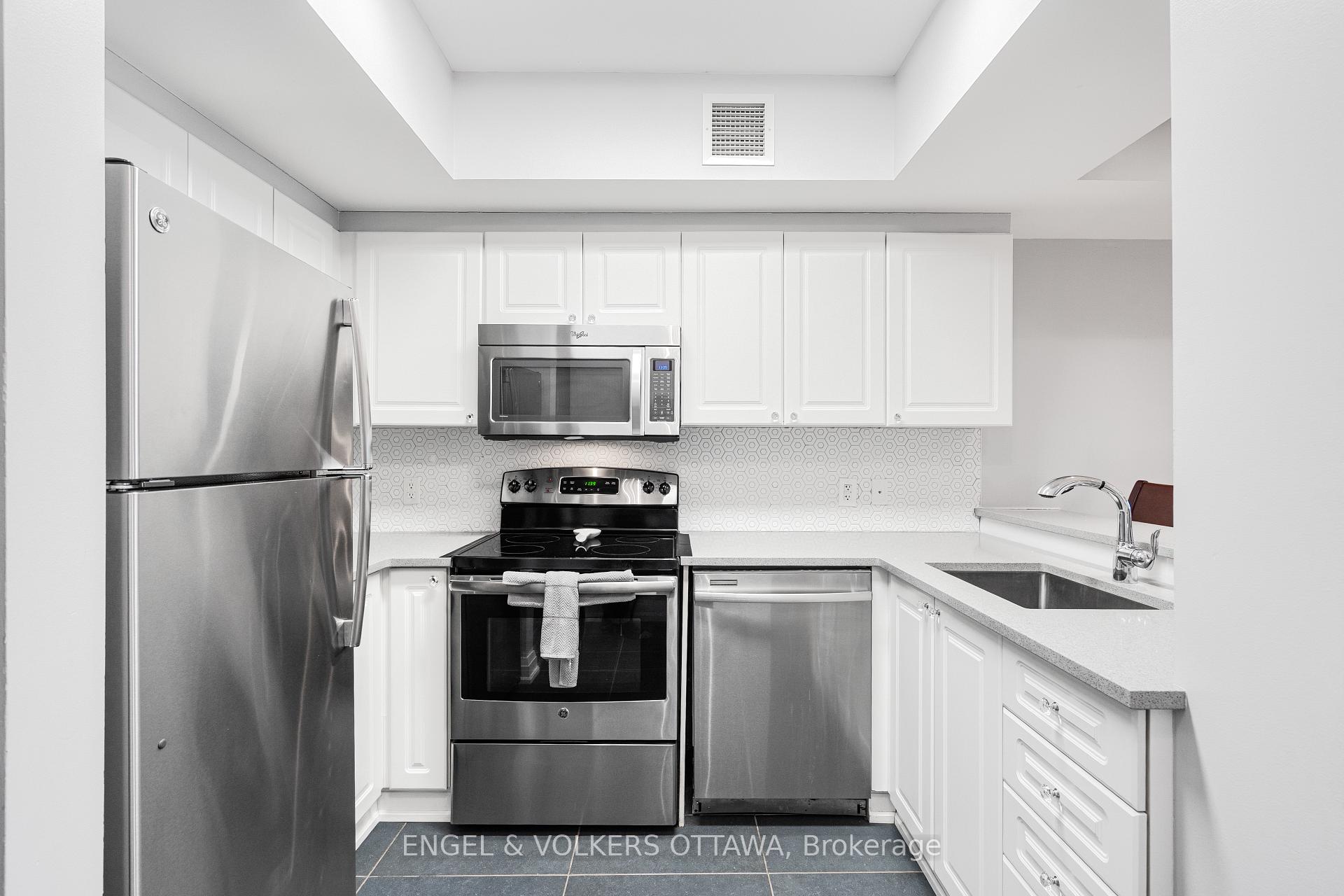 Photo 8 of Unit 202, 200 Rideau Street, Ottawa, Sandy Hill — HOMEH