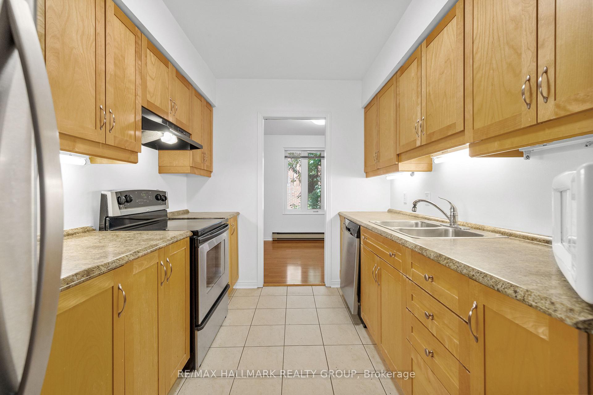 Photo 13 of Unit 2, 19 Montcalm Street, Ottawa, Ottawa East — HOMEH