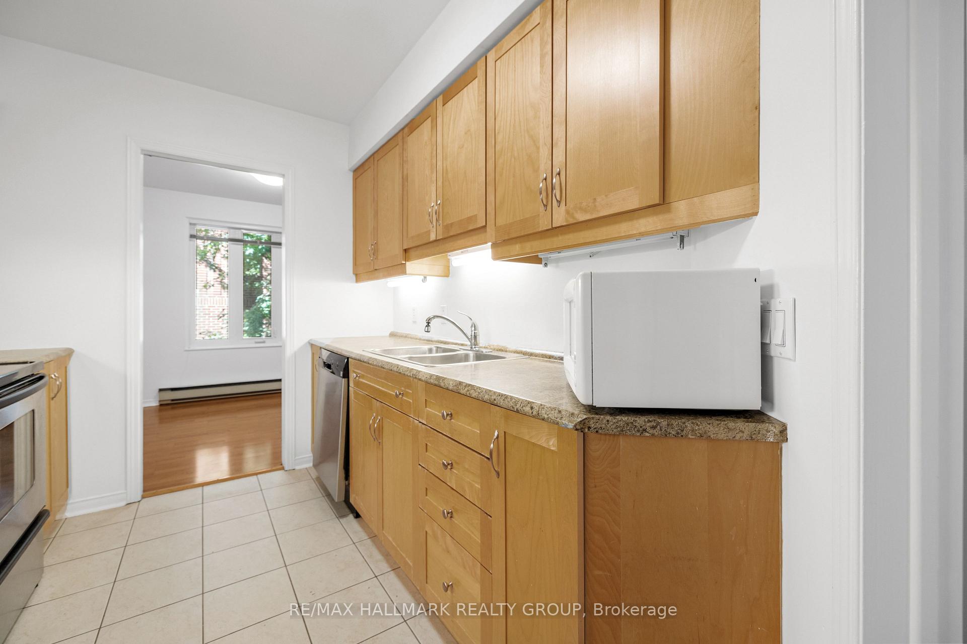 Photo 15 of Unit 2, 19 Montcalm Street, Ottawa, Ottawa East — HOMEH