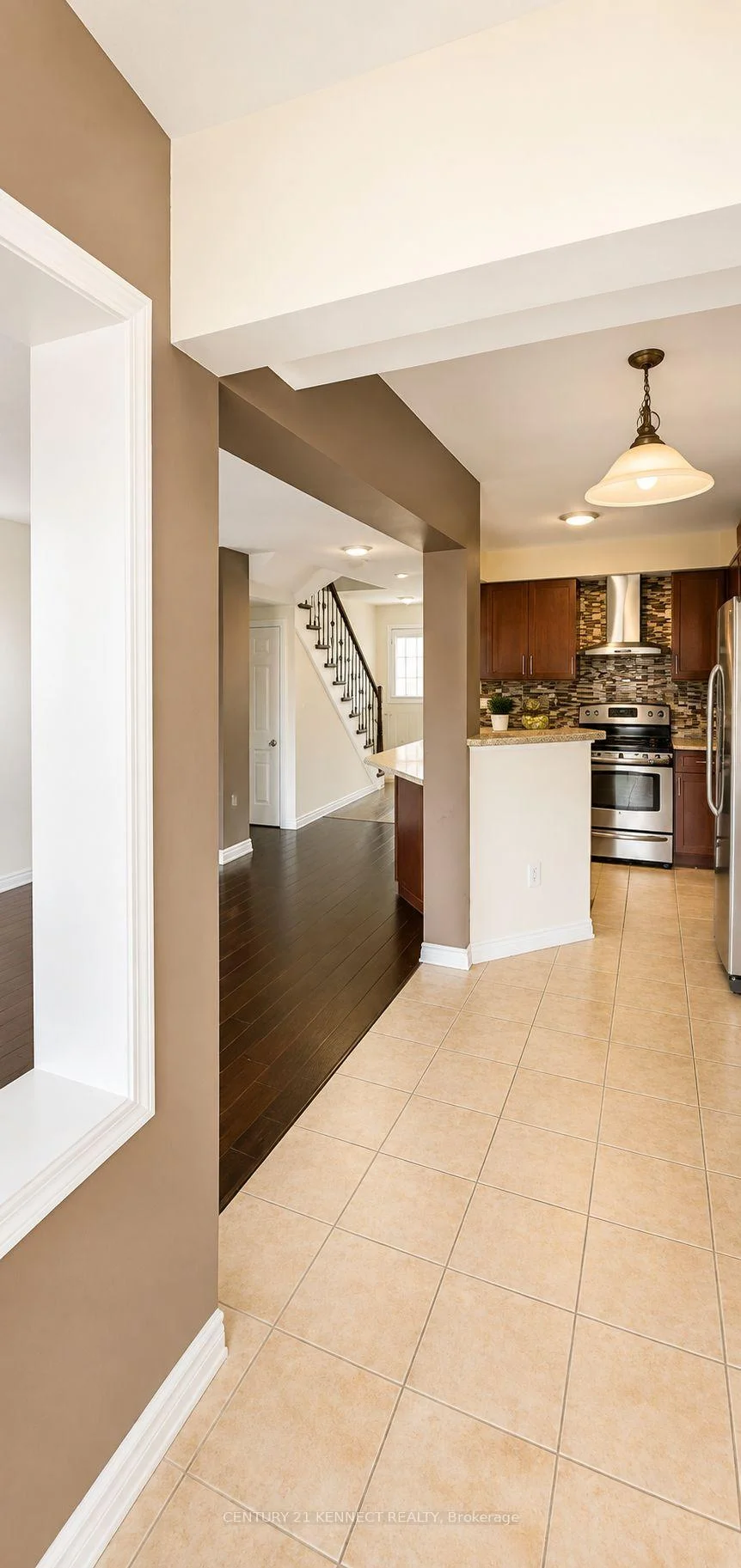 Photo 7 of 84 Gas Lamp Lane, Markham, Cornell — HOMEH