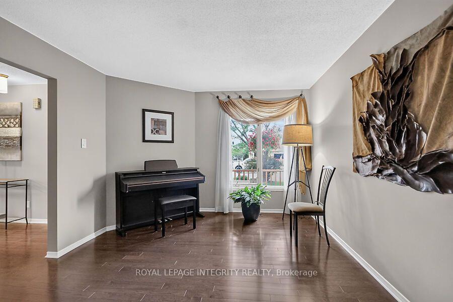 Photo 3 of 76 Saddlehorn Crescent, Ottawa, Kanata - Bridlewood — HOMEH