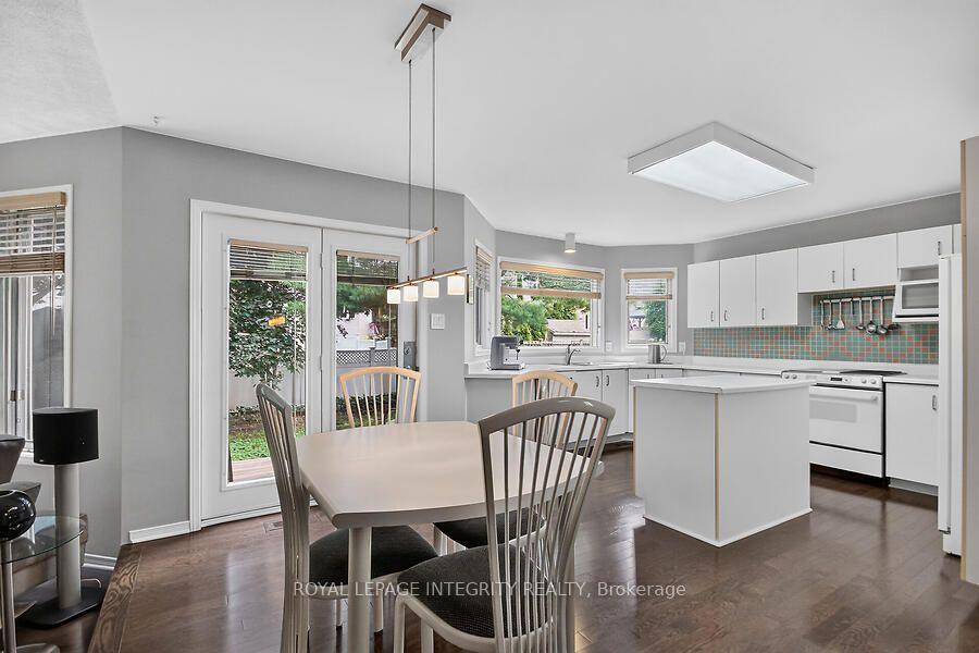 Photo 8 of 76 Saddlehorn Crescent, Ottawa, Kanata - Bridlewood — HOMEH