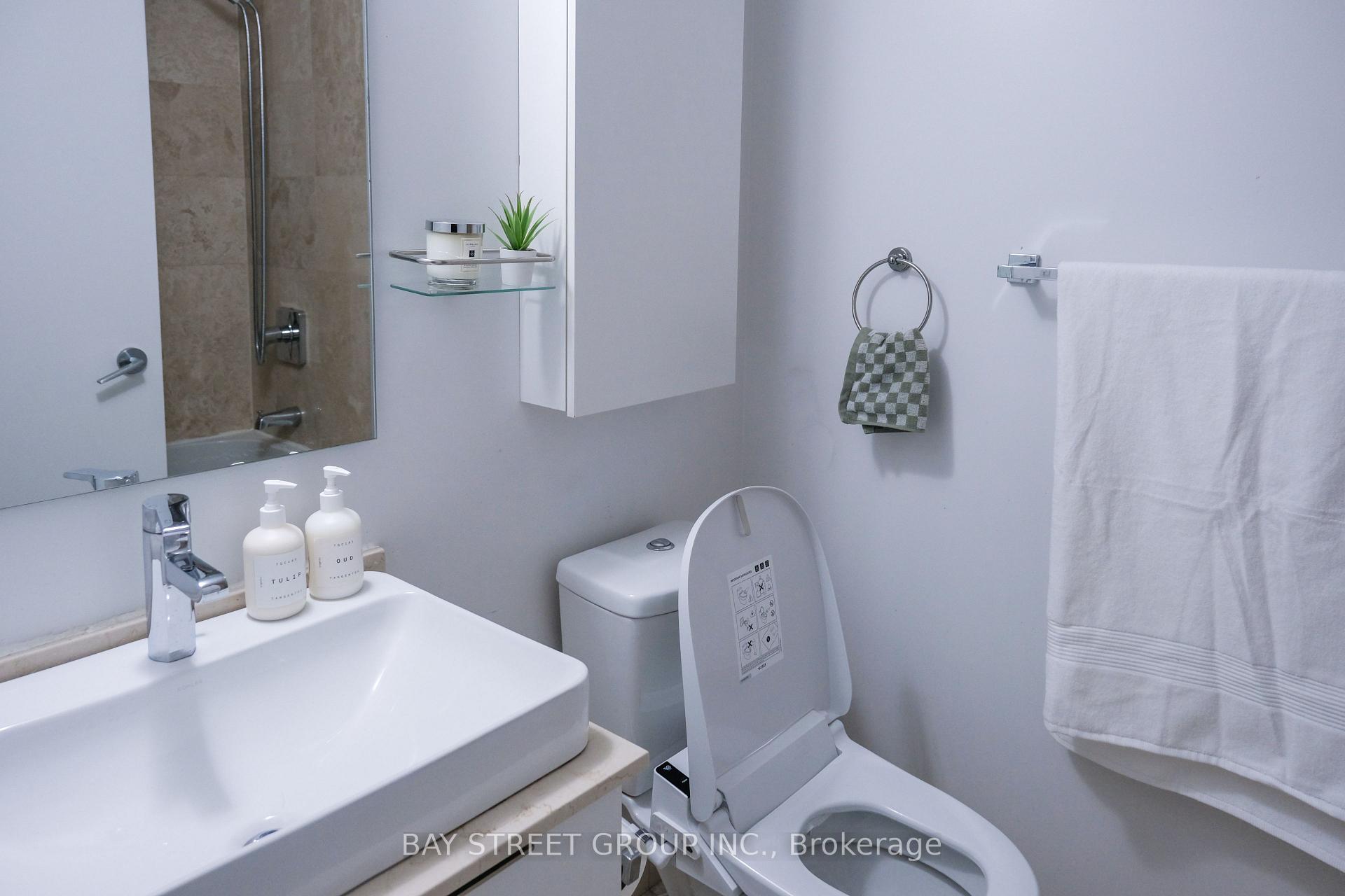Photo 6 of Unit 2406, 14 York Street, Toronto, Waterfront Communities — HOMEH