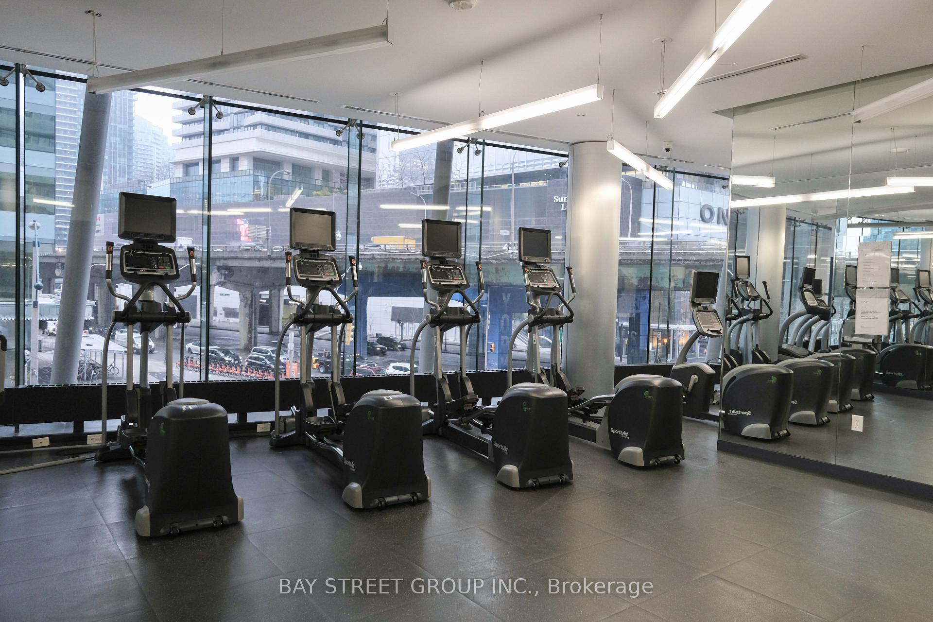 Photo 11 of Unit 2406, 14 York Street, Toronto, Waterfront Communities — HOMEH