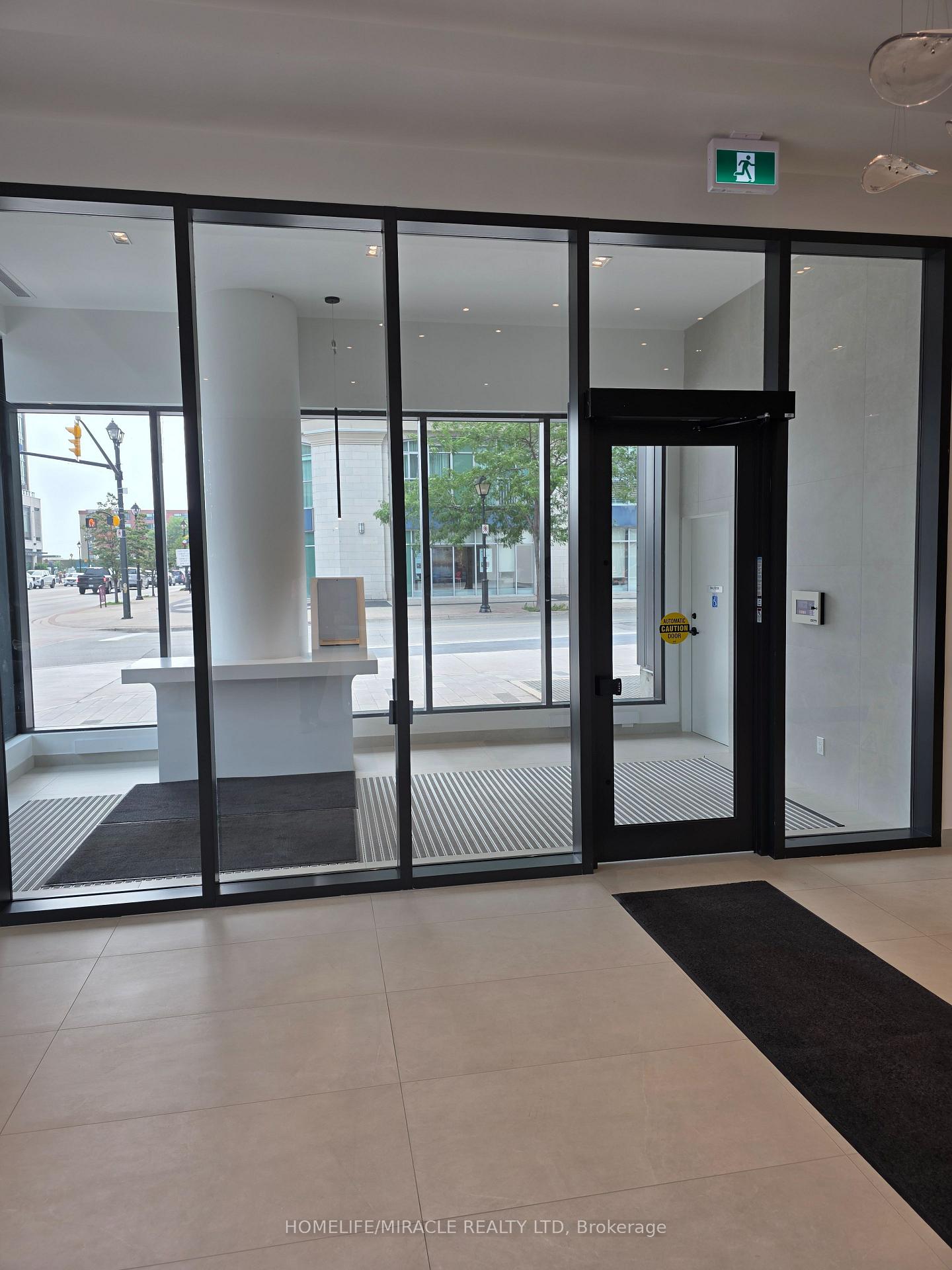 Photo 29 of 2075 Lakeshore Road, Burlington, Brant — HOMEH