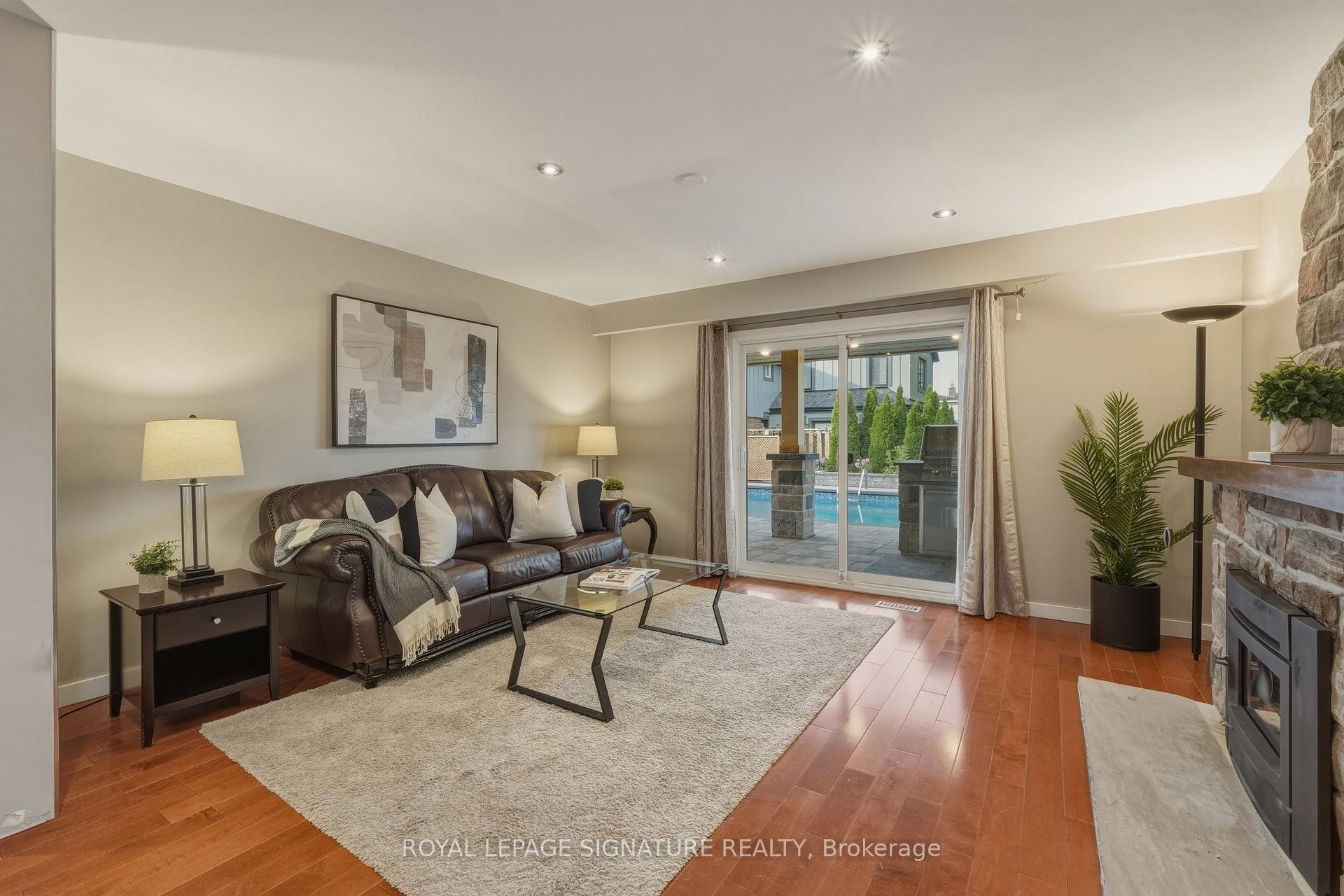 Photo 22 of 1843 Stonepath Crescent, Mississauga, Applewood — HOMEH