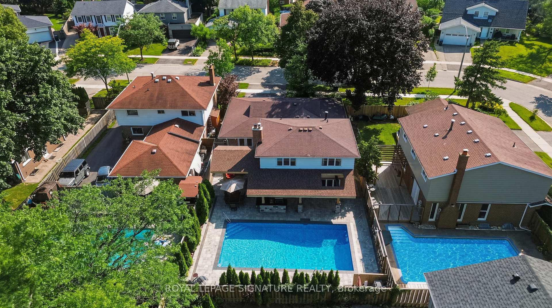 Photo 39 of 1843 Stonepath Crescent, Mississauga, Applewood — HOMEH