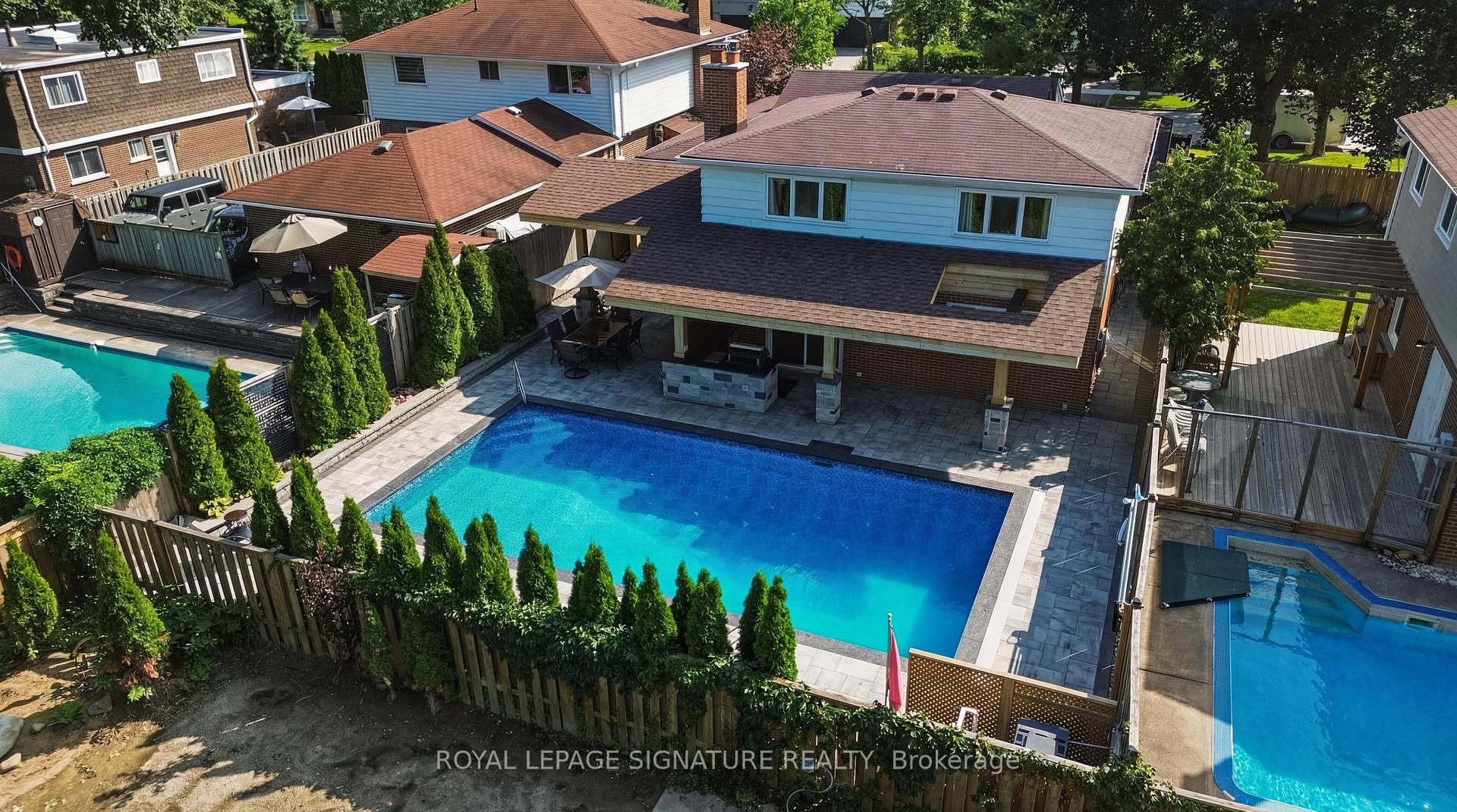 Photo 40 of 1843 Stonepath Crescent, Mississauga, Applewood — HOMEH