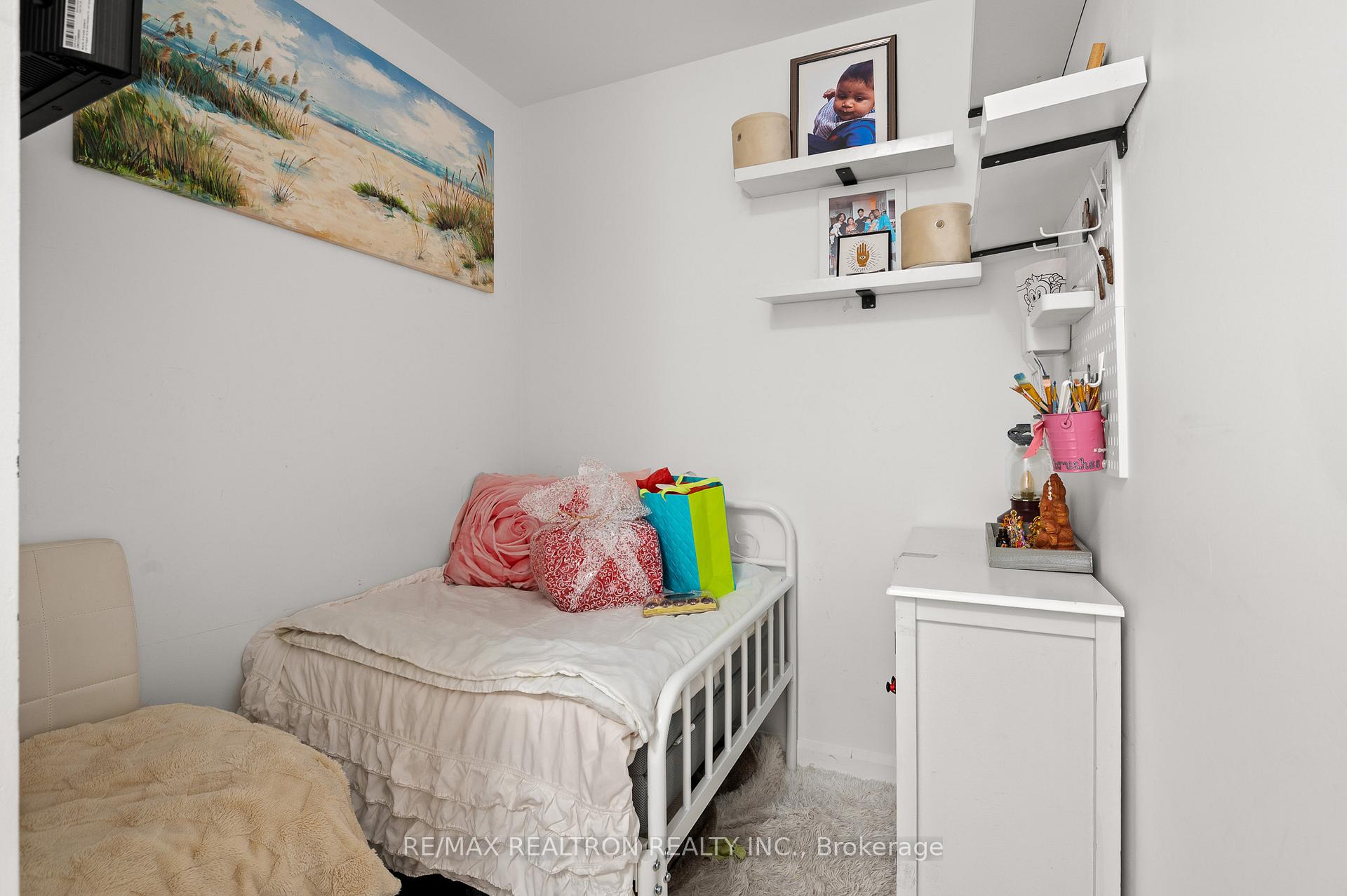 Photo 11 of Unit 613, 7 Erie Avenue, Brantford, Eagle Place — HOMEH