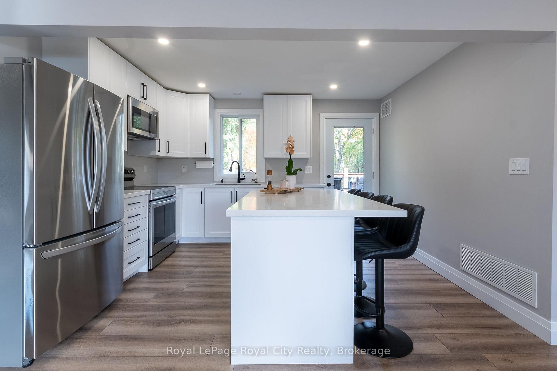 Photo 8 of 3697 George Johnston Road, Springwater, Rural Springwater — HOMEH