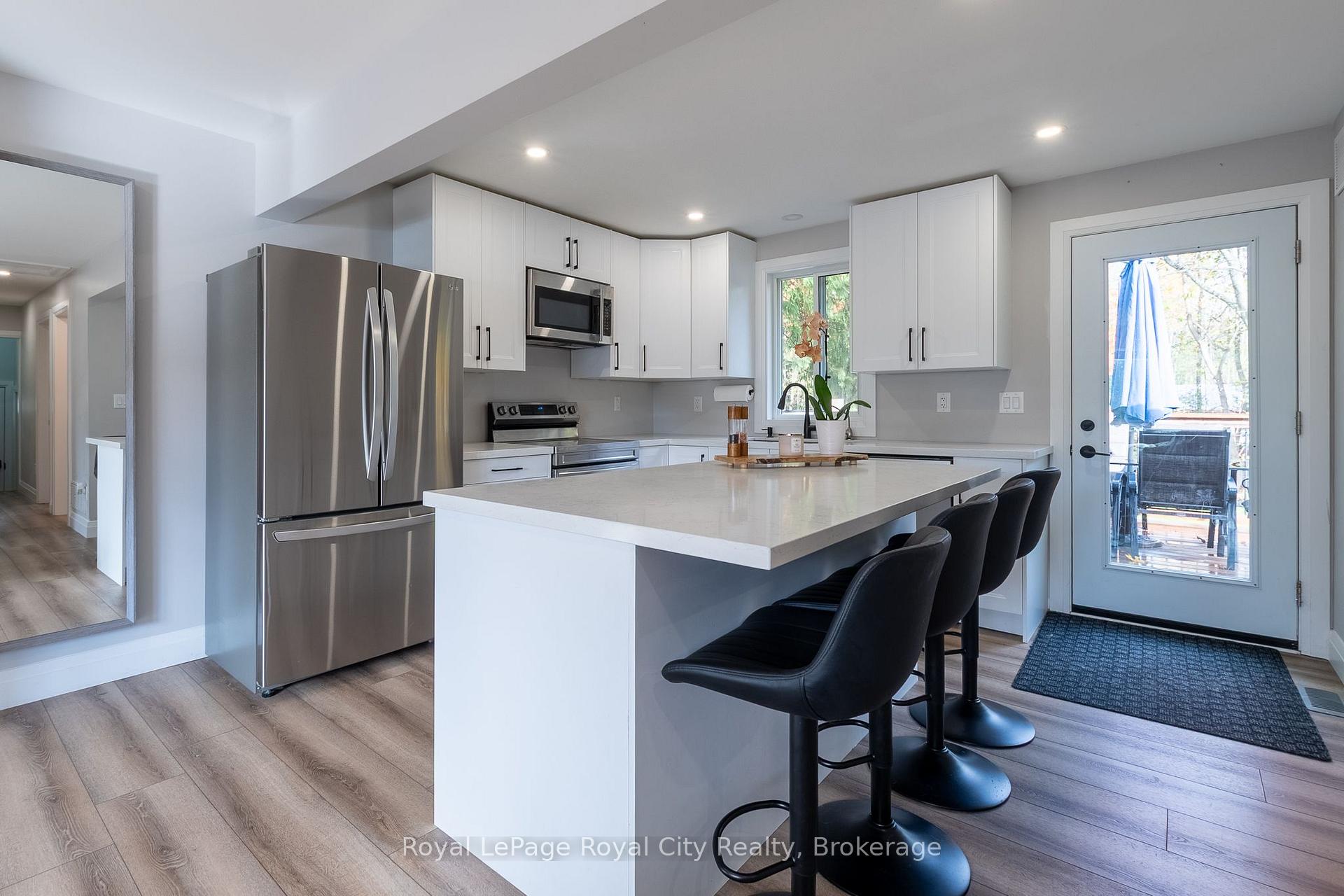 Photo 10 of 3697 George Johnston Road, Springwater, Rural Springwater — HOMEH