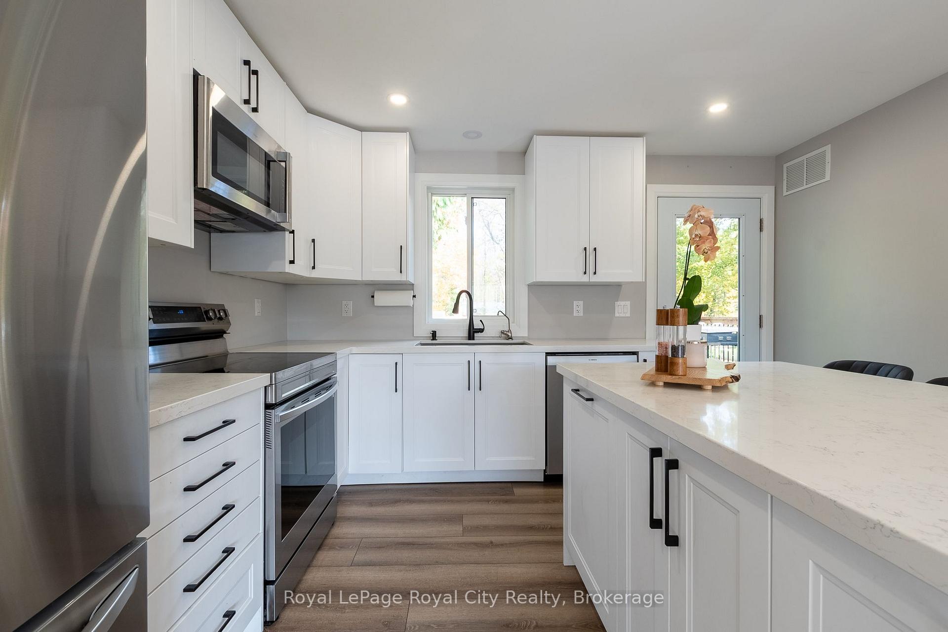 Photo 11 of 3697 George Johnston Road, Springwater, Rural Springwater — HOMEH