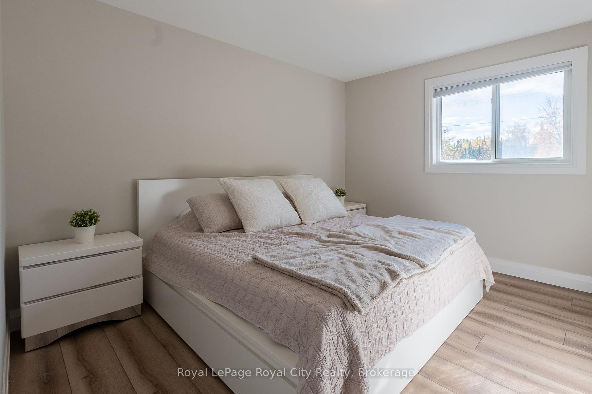Photo 13 of 3697 George Johnston Road, Springwater, Rural Springwater — HOMEH