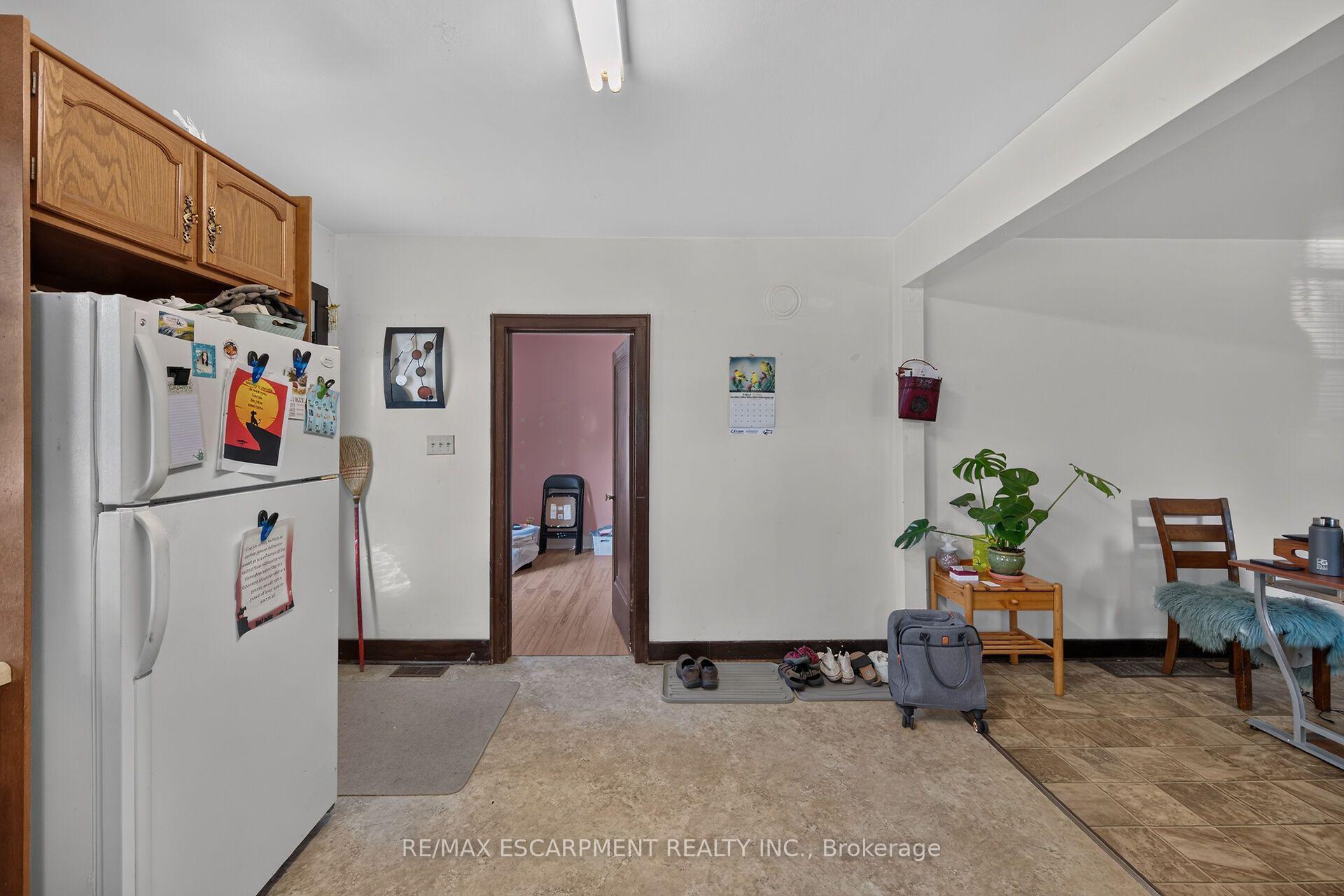 Photo 15 of 60 Locks Road, Brantford, Echo Place — HOMEH