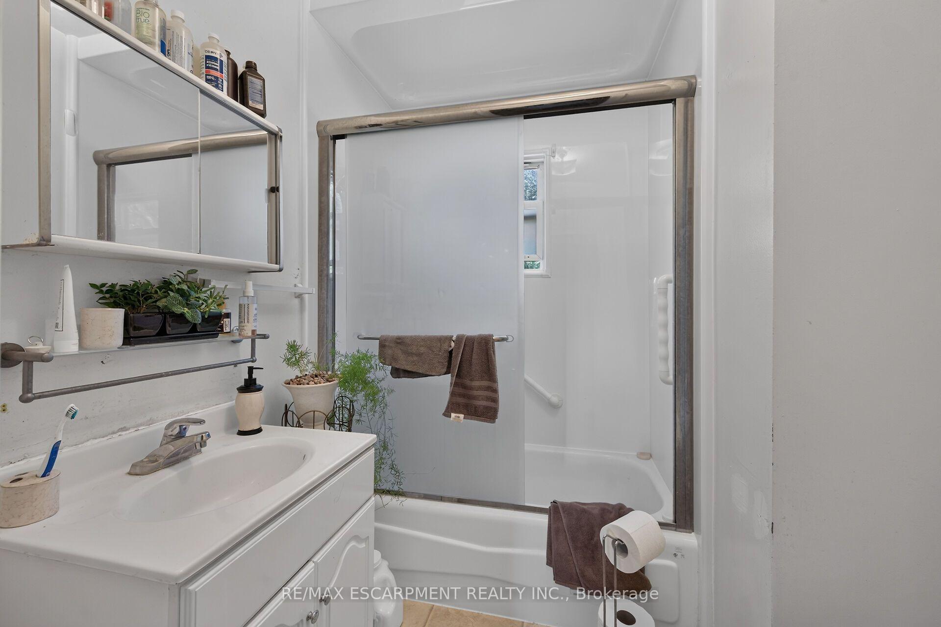Photo 20 of 60 Locks Road, Brantford, Echo Place — HOMEH